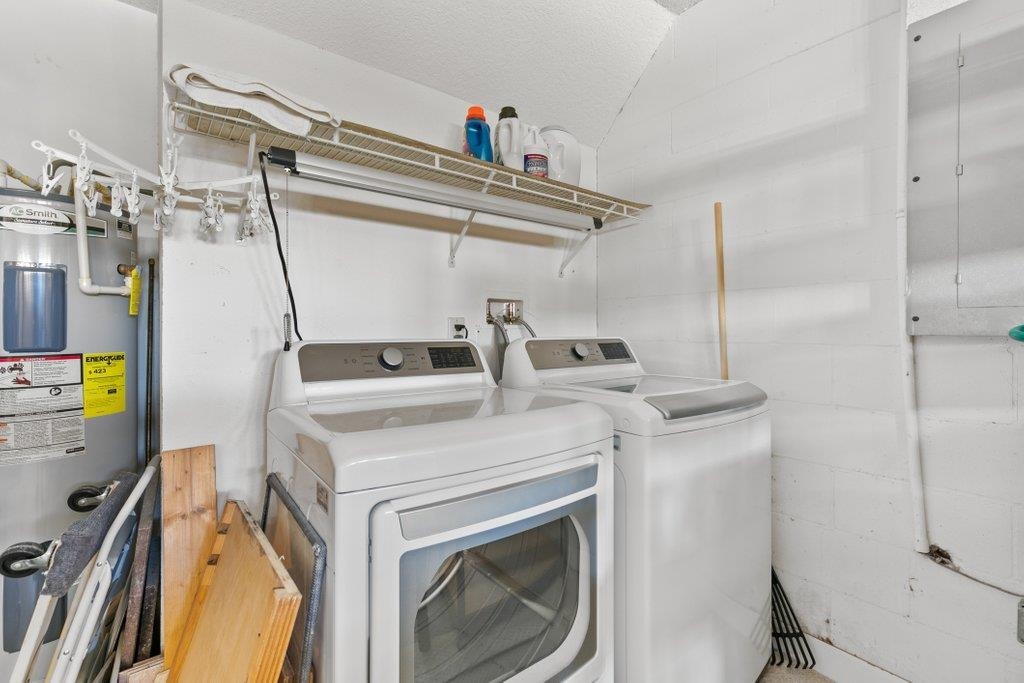 Image 55 of 77 For 123 Lions Gate Dr