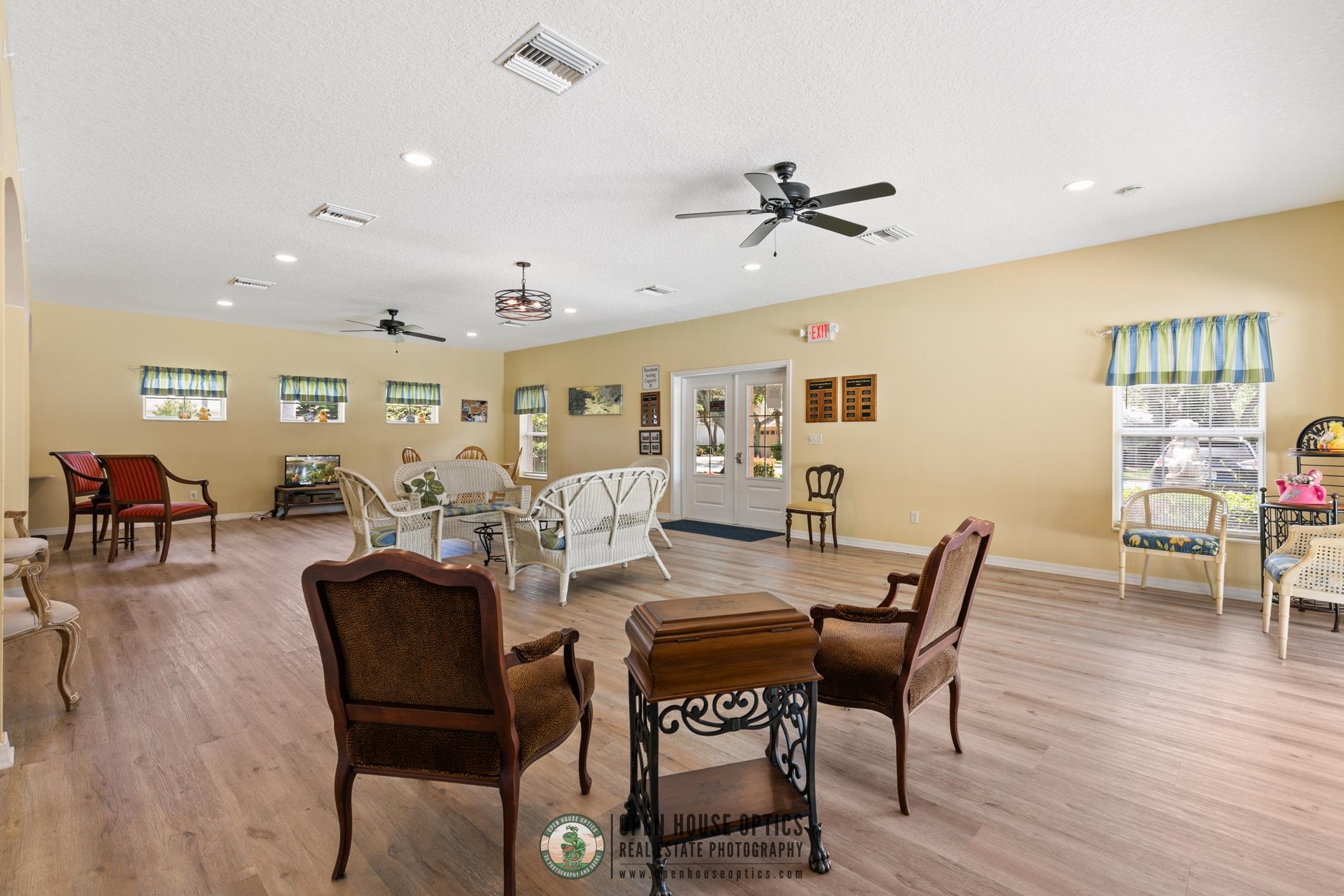Image 72 of 77 For 123 Lions Gate Dr