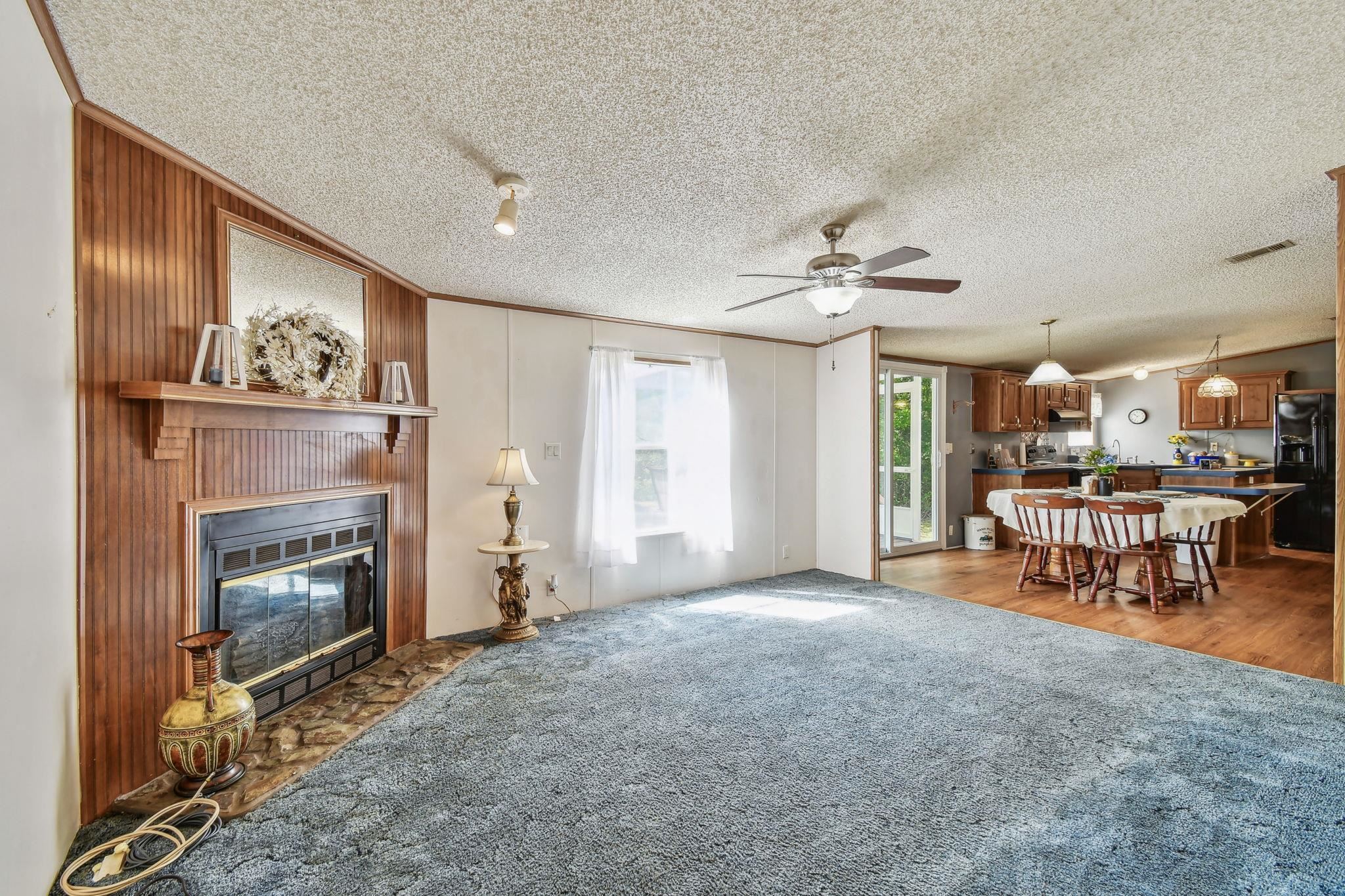 Image 12 of 51 For 210 Comer Rd