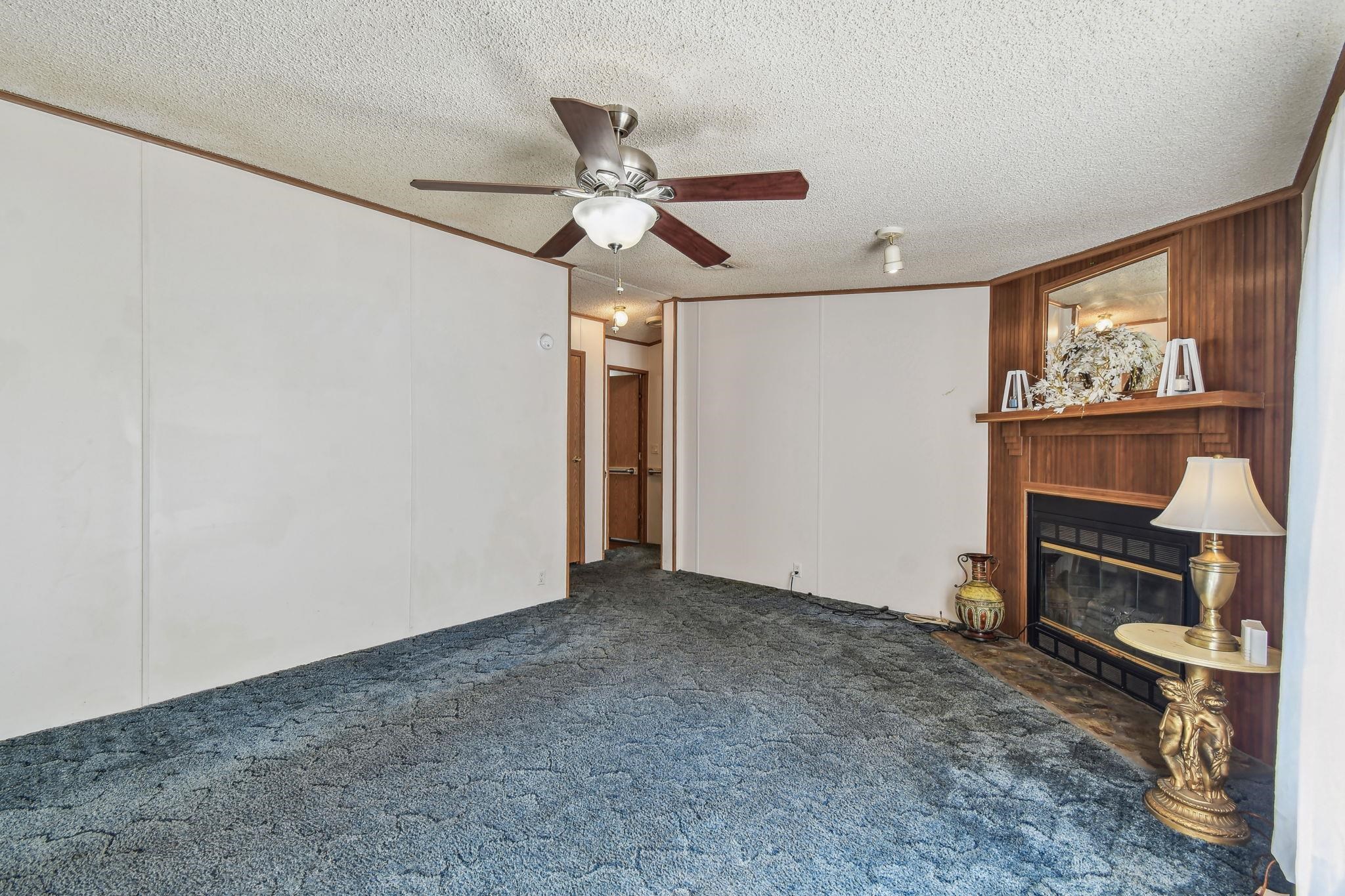 Image 14 of 51 For 210 Comer Rd