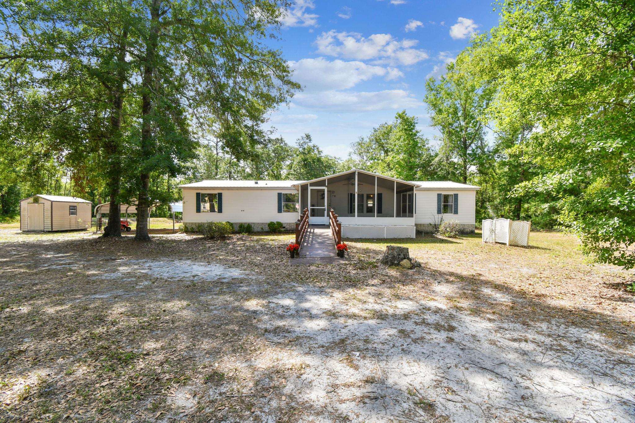 Image 40 of 51 For 210 Comer Rd
