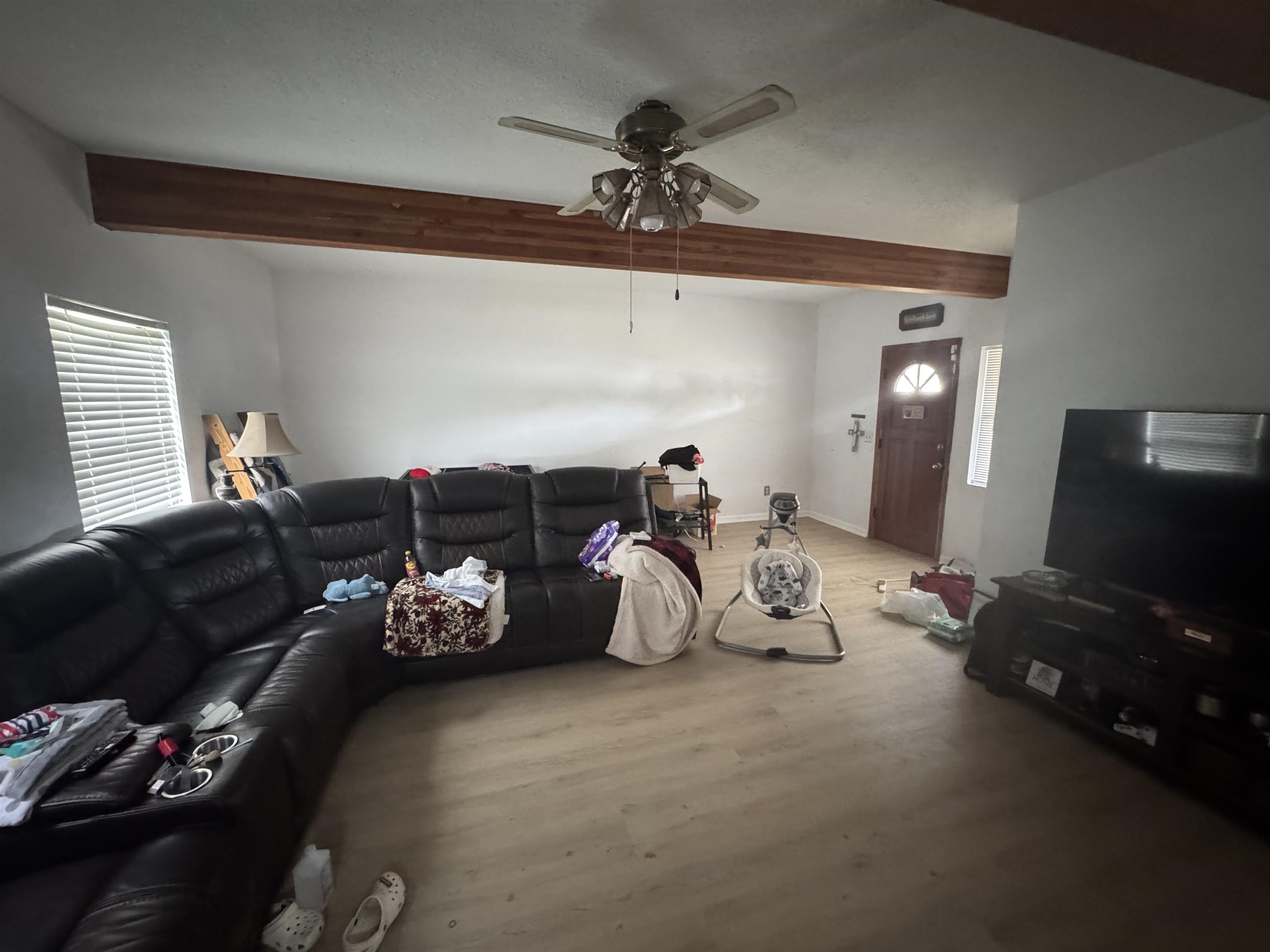 Image 10 of 17 For 5515-5517 Shad Road