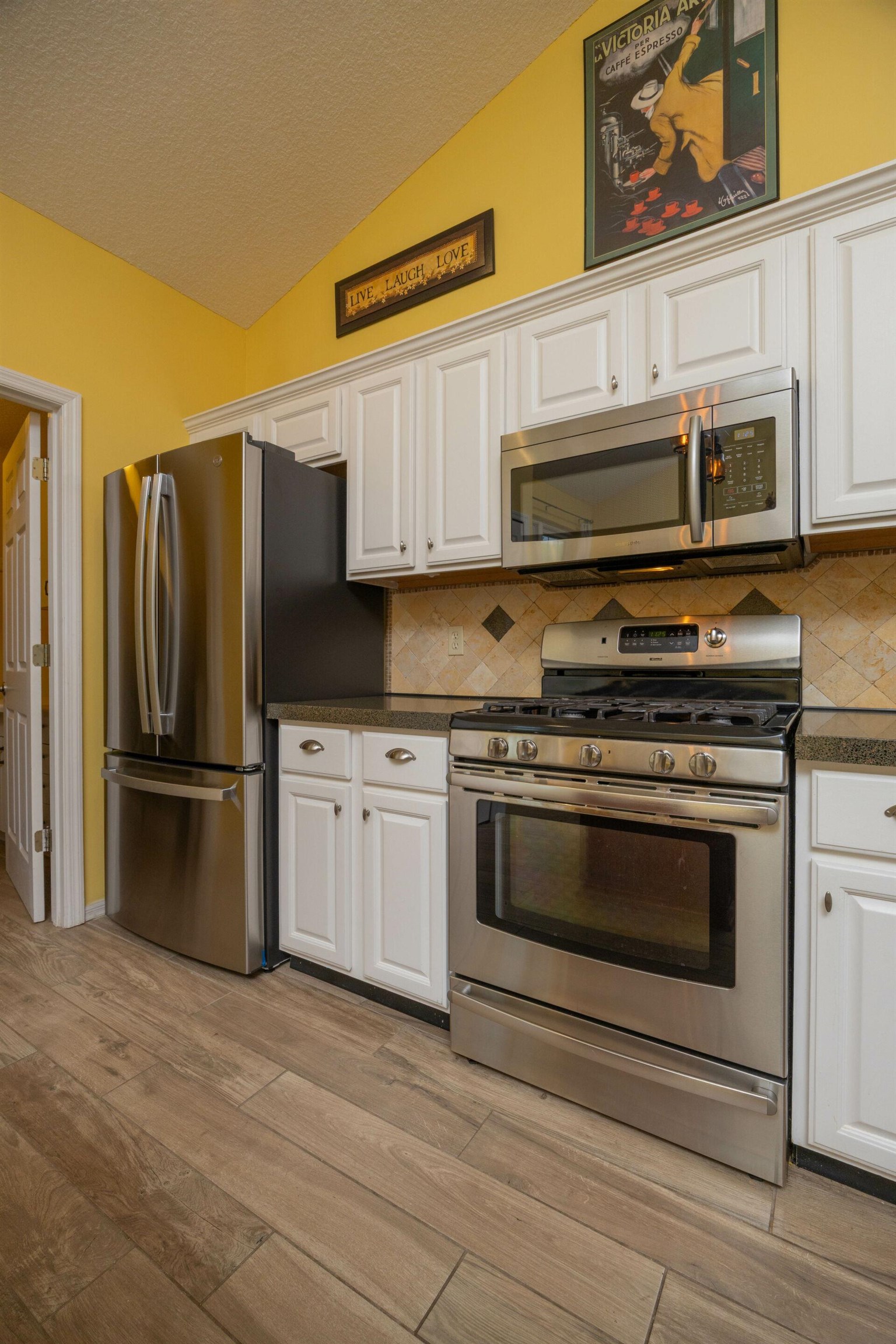 Image 31 of 60 For 845 Buckeye Lane W