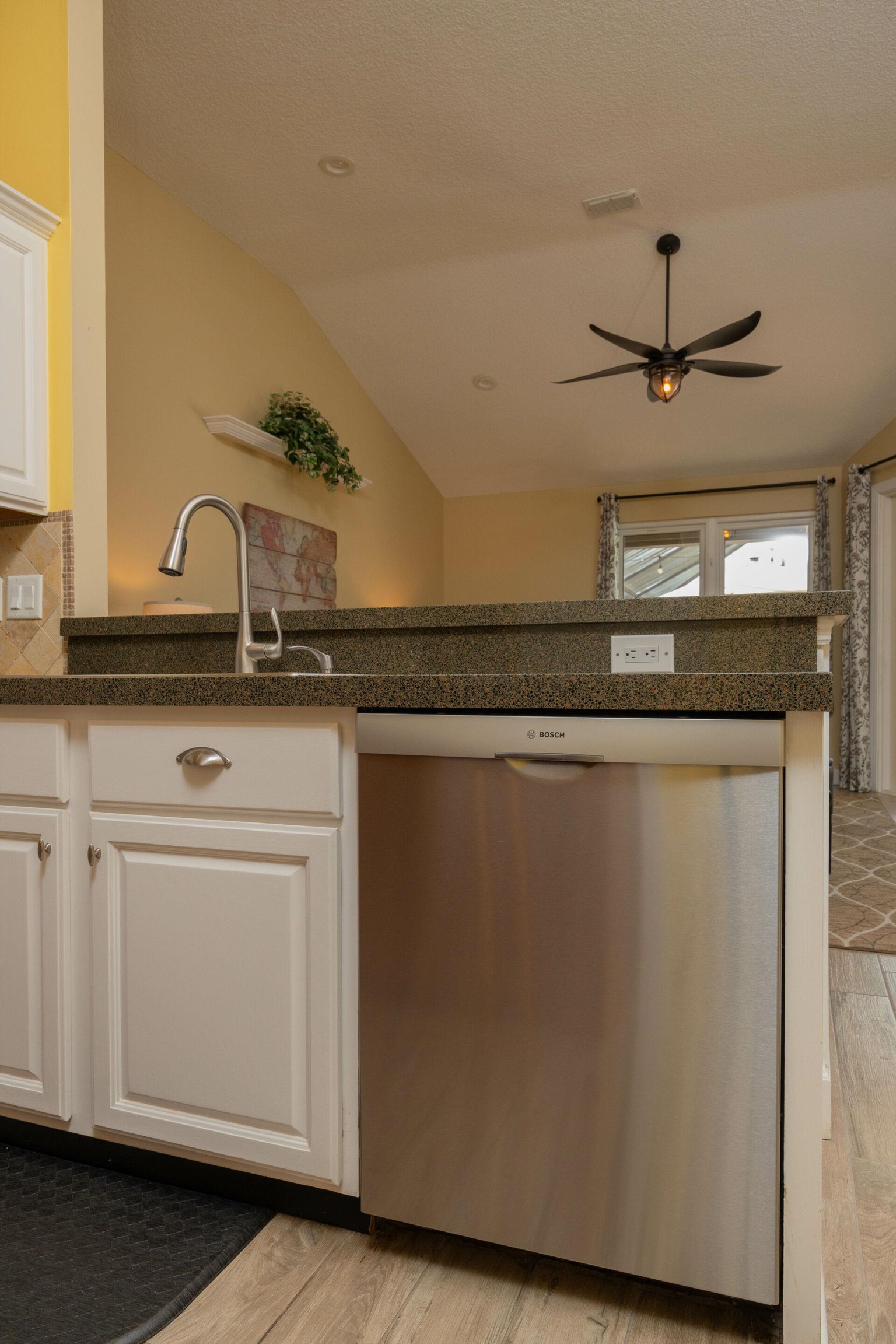 Image 33 of 60 For 845 Buckeye Lane W