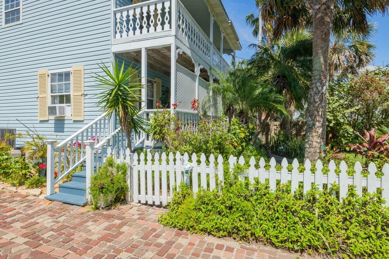 Image 38 of 80 For 232 Riberia St