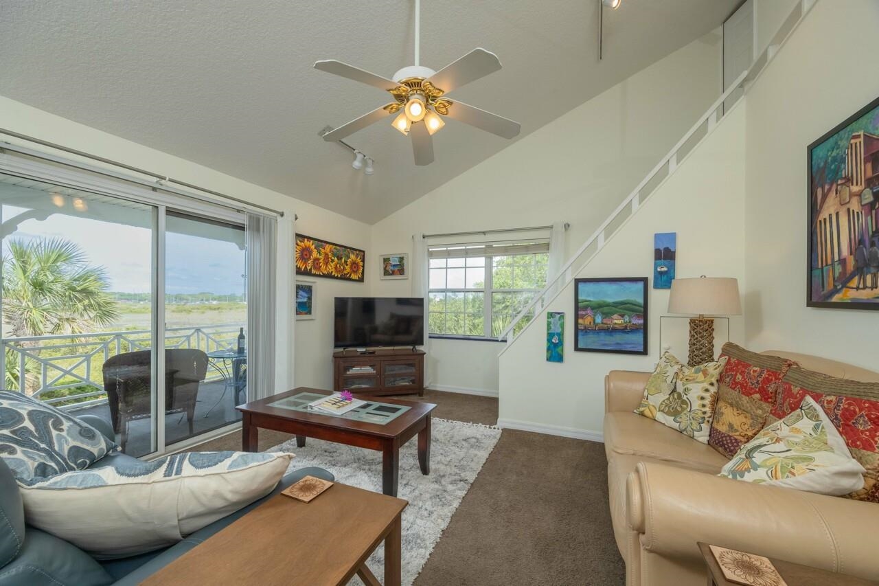 Image 14 of 74 For 232 Riberia St