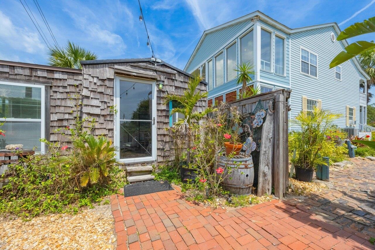 Image 62 of 74 For 232 Riberia St