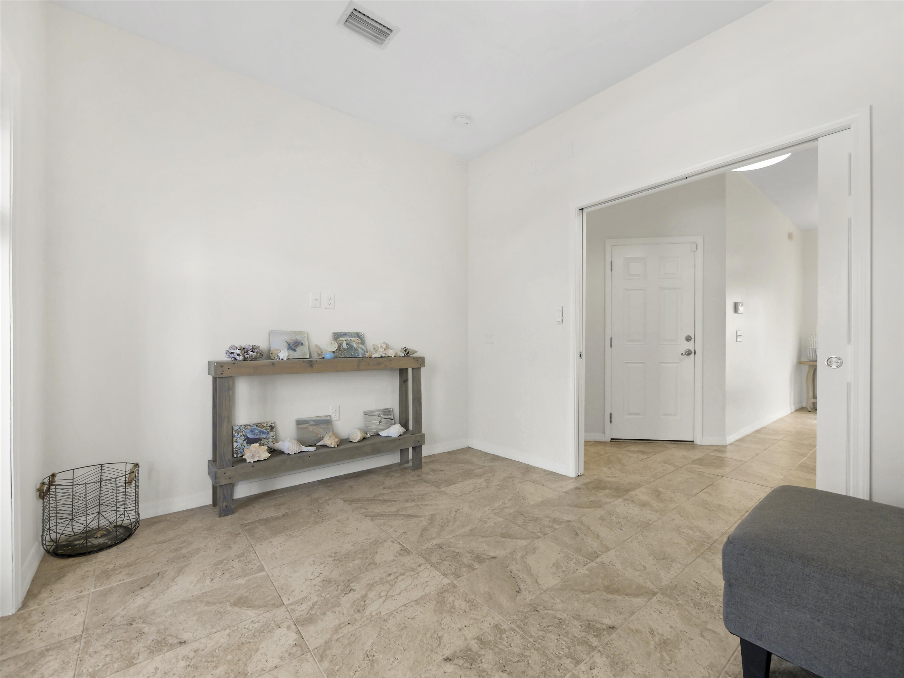 Image 13 of 50 For 9260 July Ln