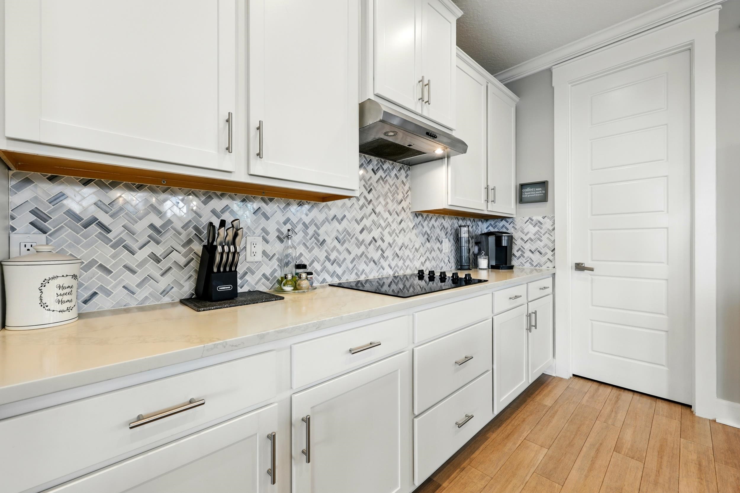 Image 31 of 74 For 601 Seagate Ln
