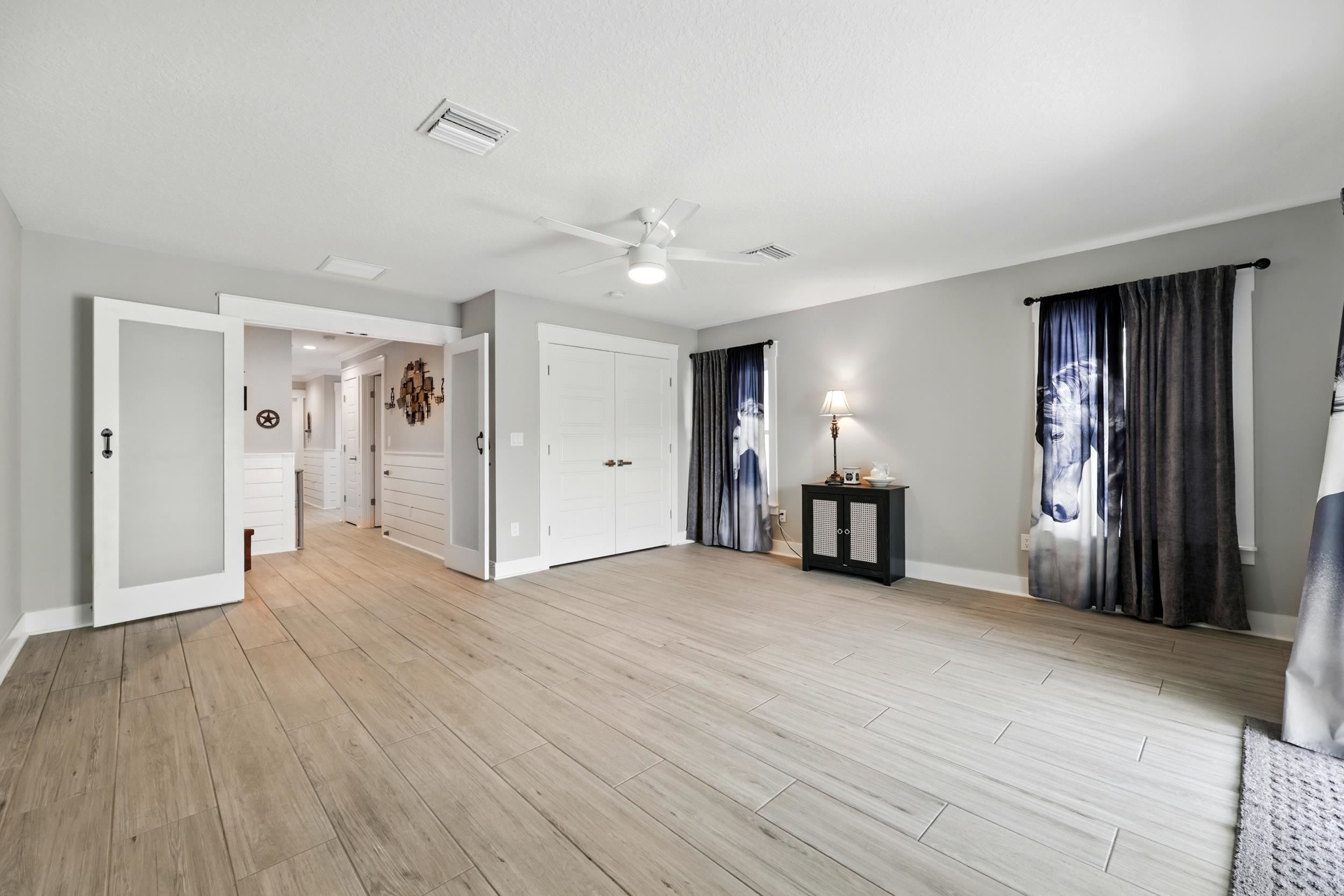 Image 9 of 74 For 601 Seagate Ln