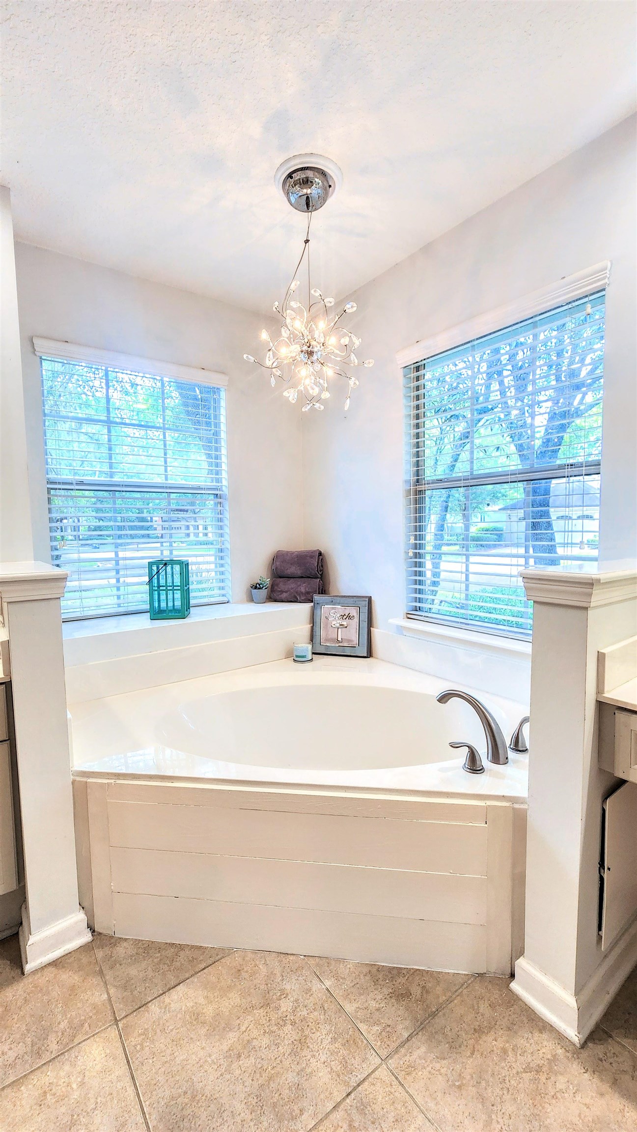 Image 23 of 42 For 5200 Comfort Ct