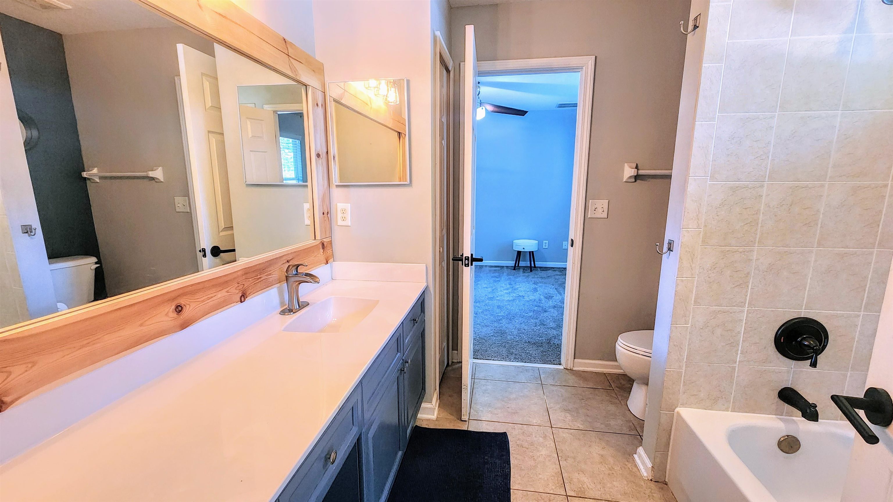 Image 30 of 42 For 5200 Comfort Ct