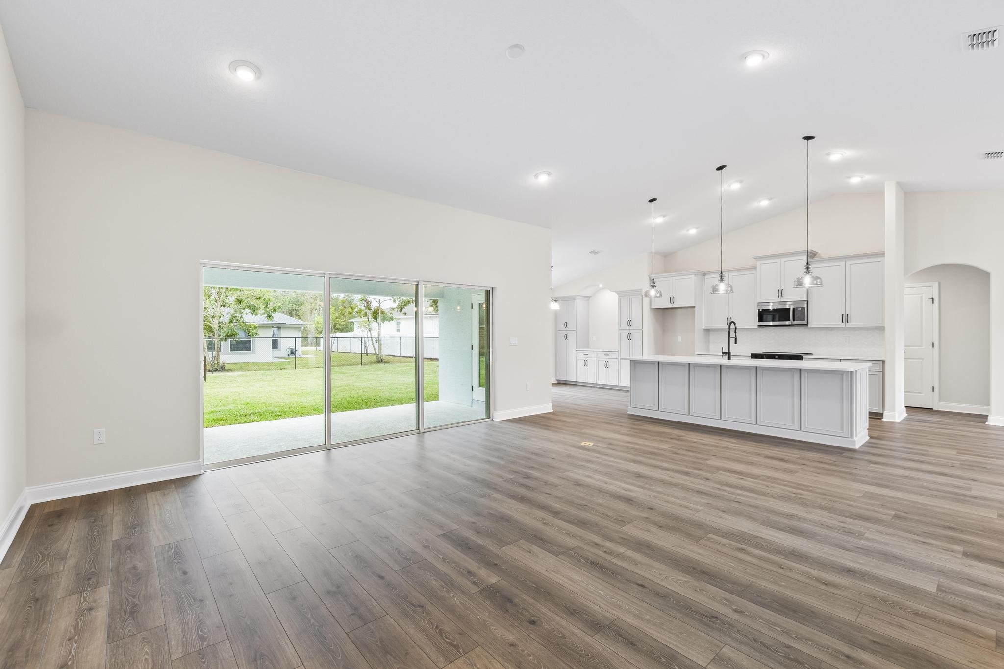 Image 26 of 60 For 4 Radium Ln  