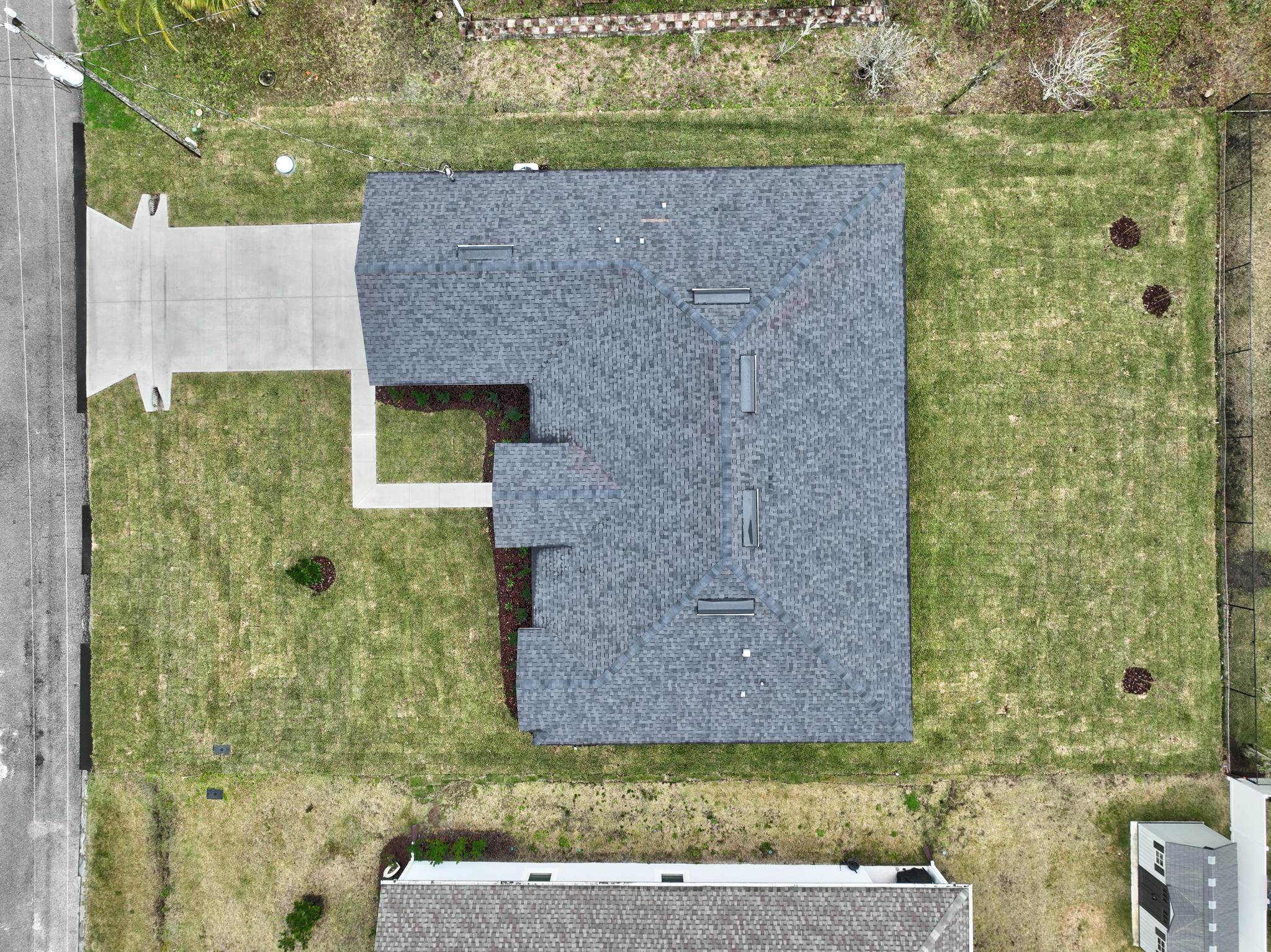 Image 9 of 60 For 4 Radium Ln  