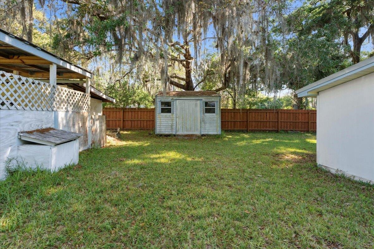 Image 38 of 54 For 126 Echo Ln  