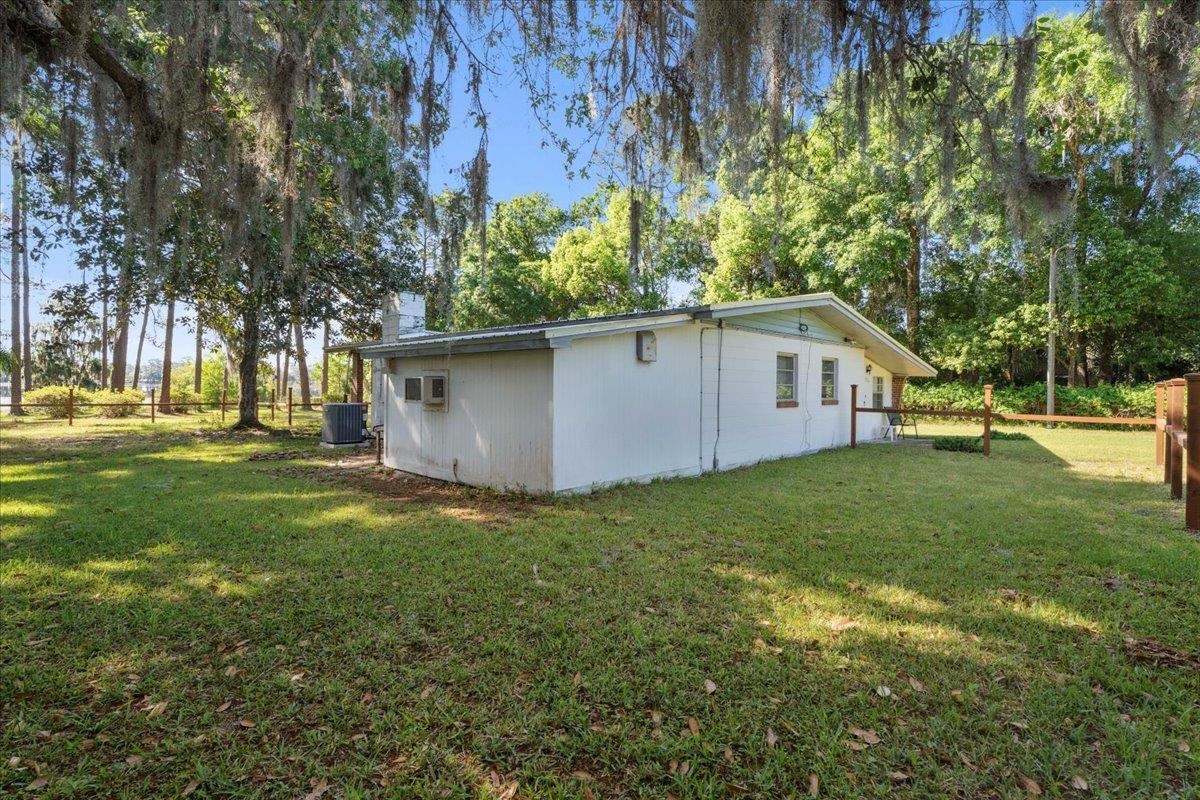 Image 39 of 54 For 126 Echo Ln  
