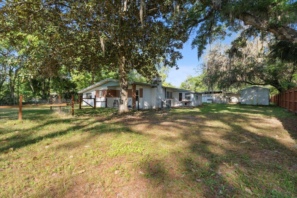 Image 40 of 54 For 126 Echo Ln  