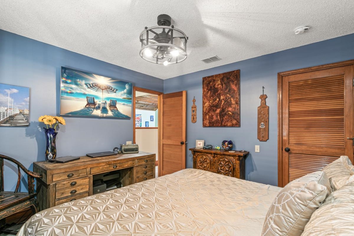 Image 31 of 49 For 4 Santa Maria Ln