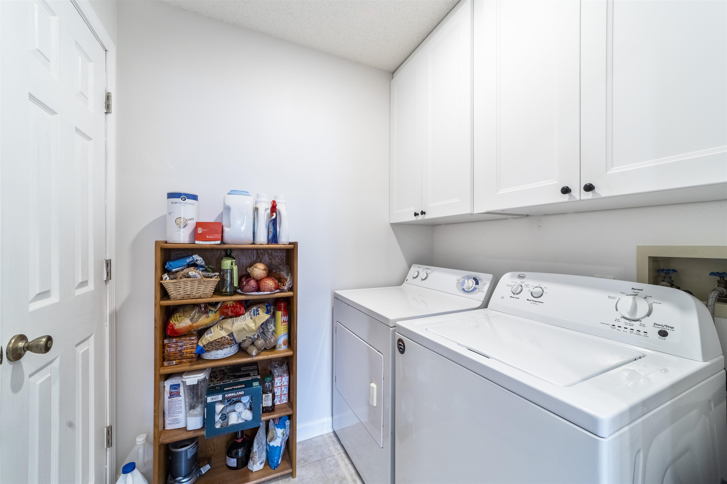 Image 10 of 33 For 208 Augusta Circle