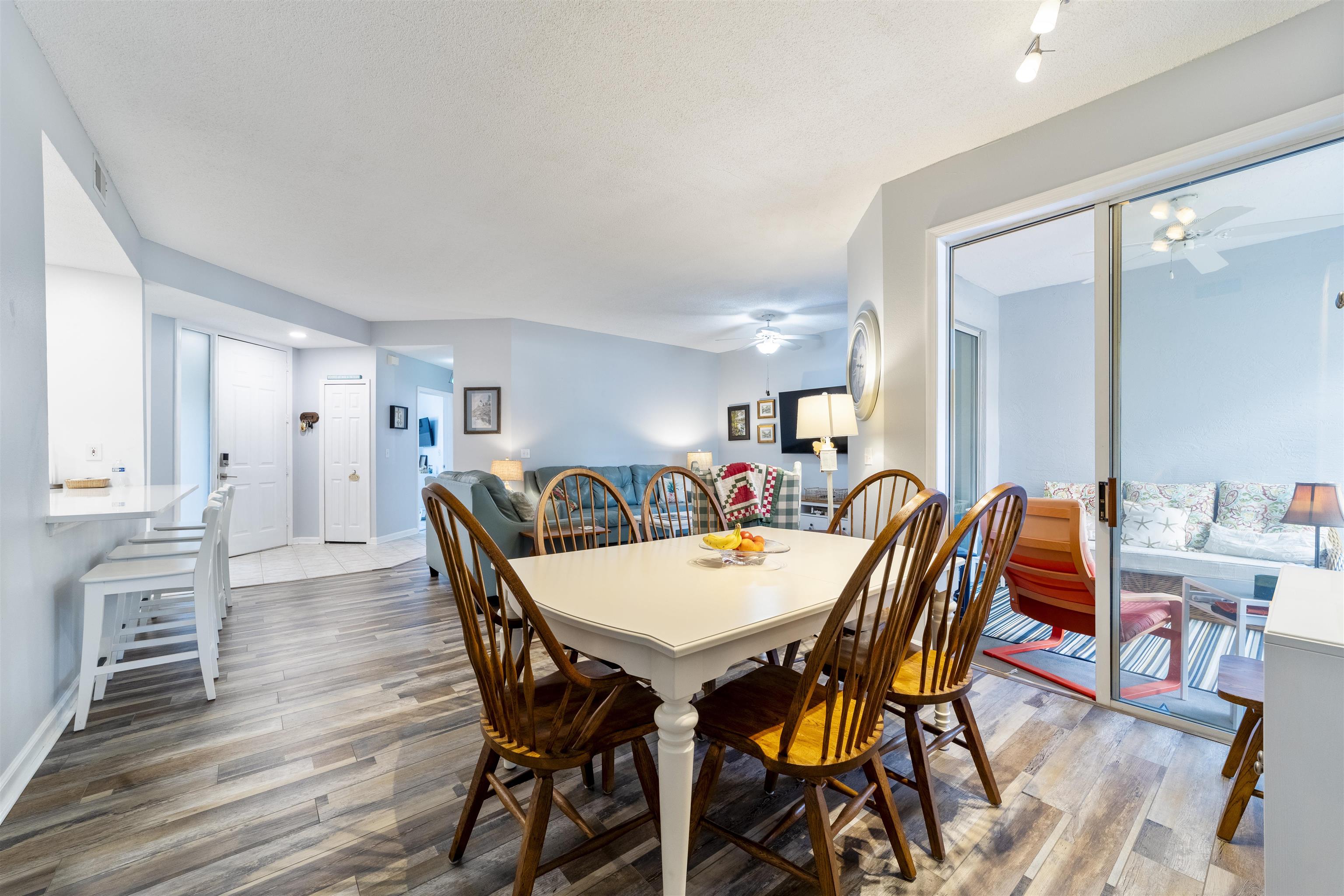 Image 14 of 33 For 208 Augusta Circle
