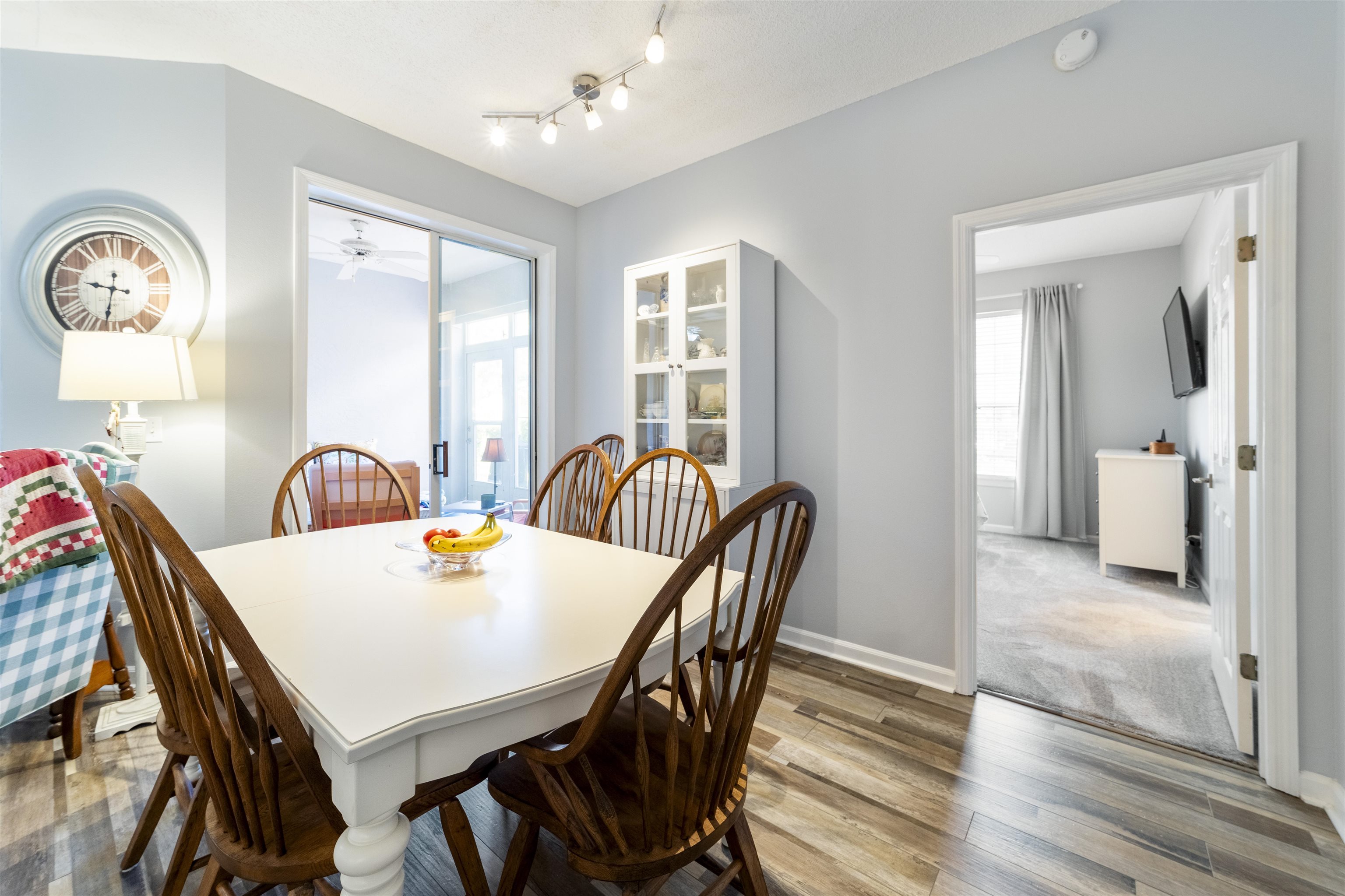Image 15 of 33 For 208 Augusta Circle