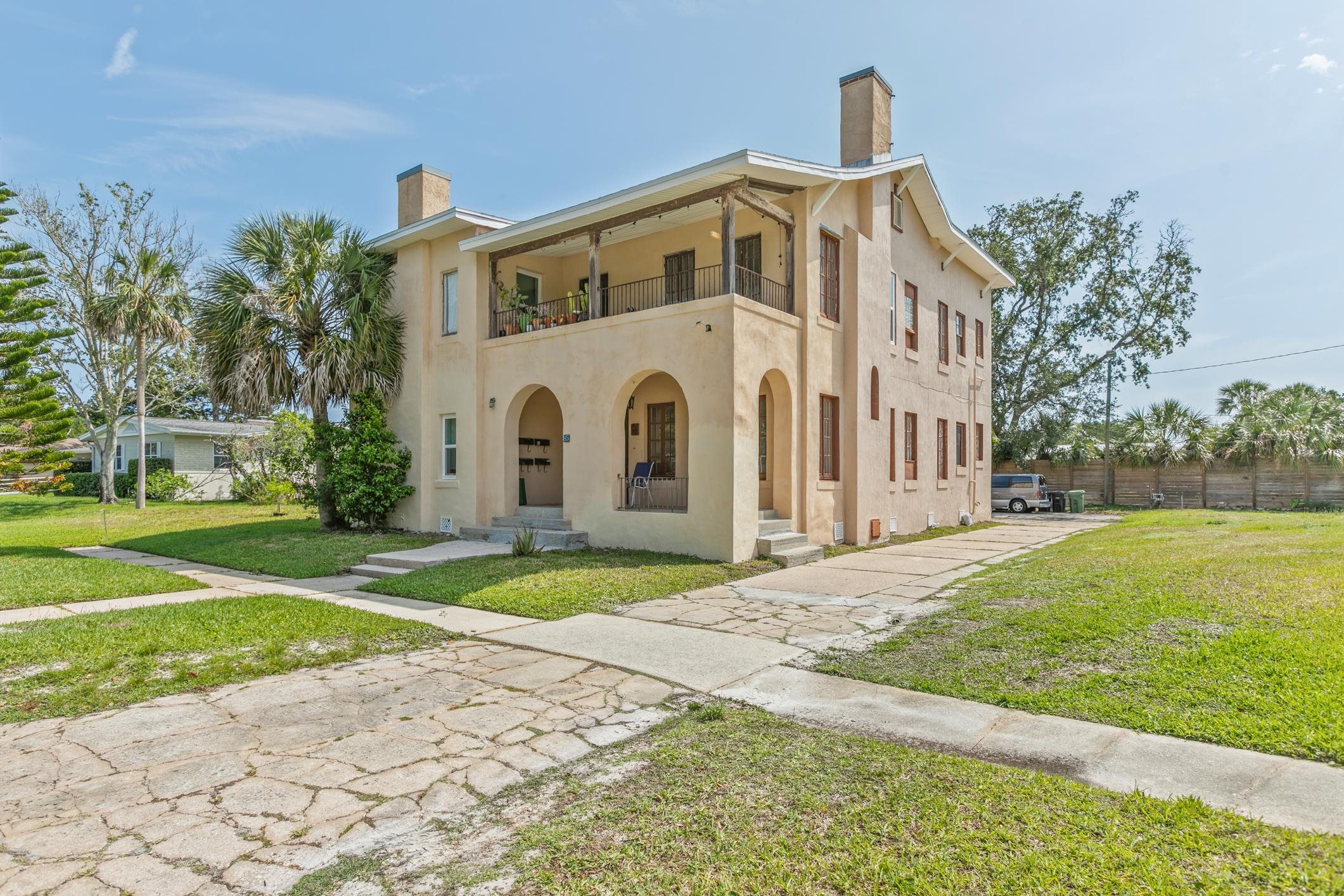 Image 3 of 81 For 85 Saint Augustine Blvd N 1