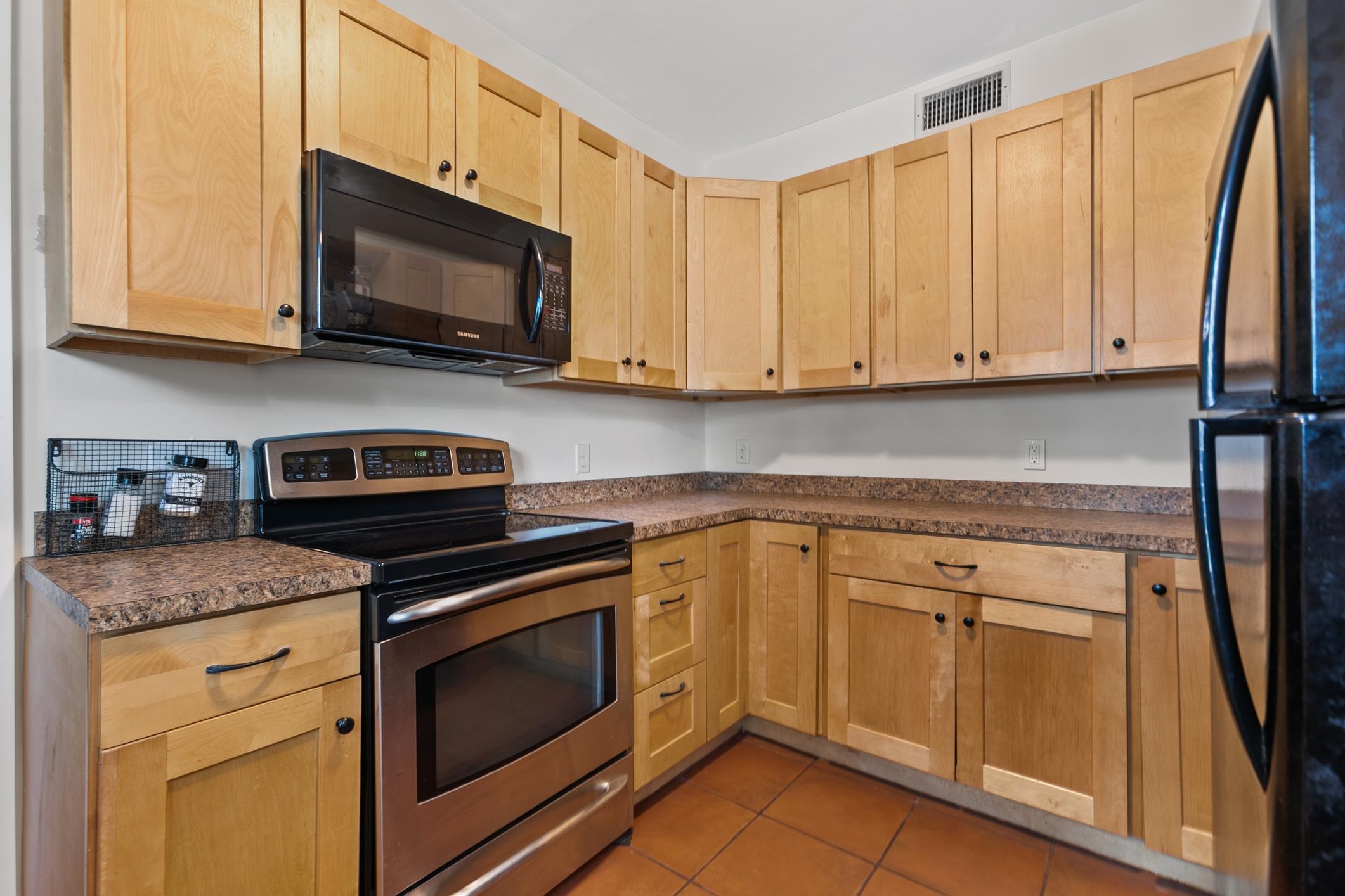 Image 46 of 81 For 85 Saint Augustine Blvd N 1