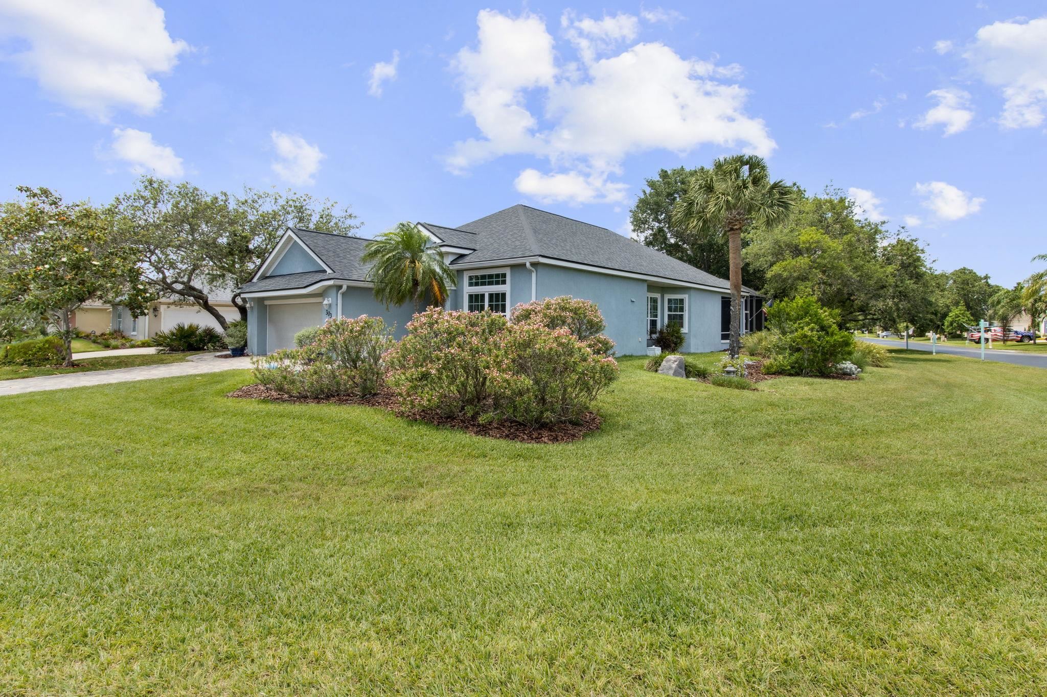Image 6 of 58 For 303 Ocean Trace Rd S