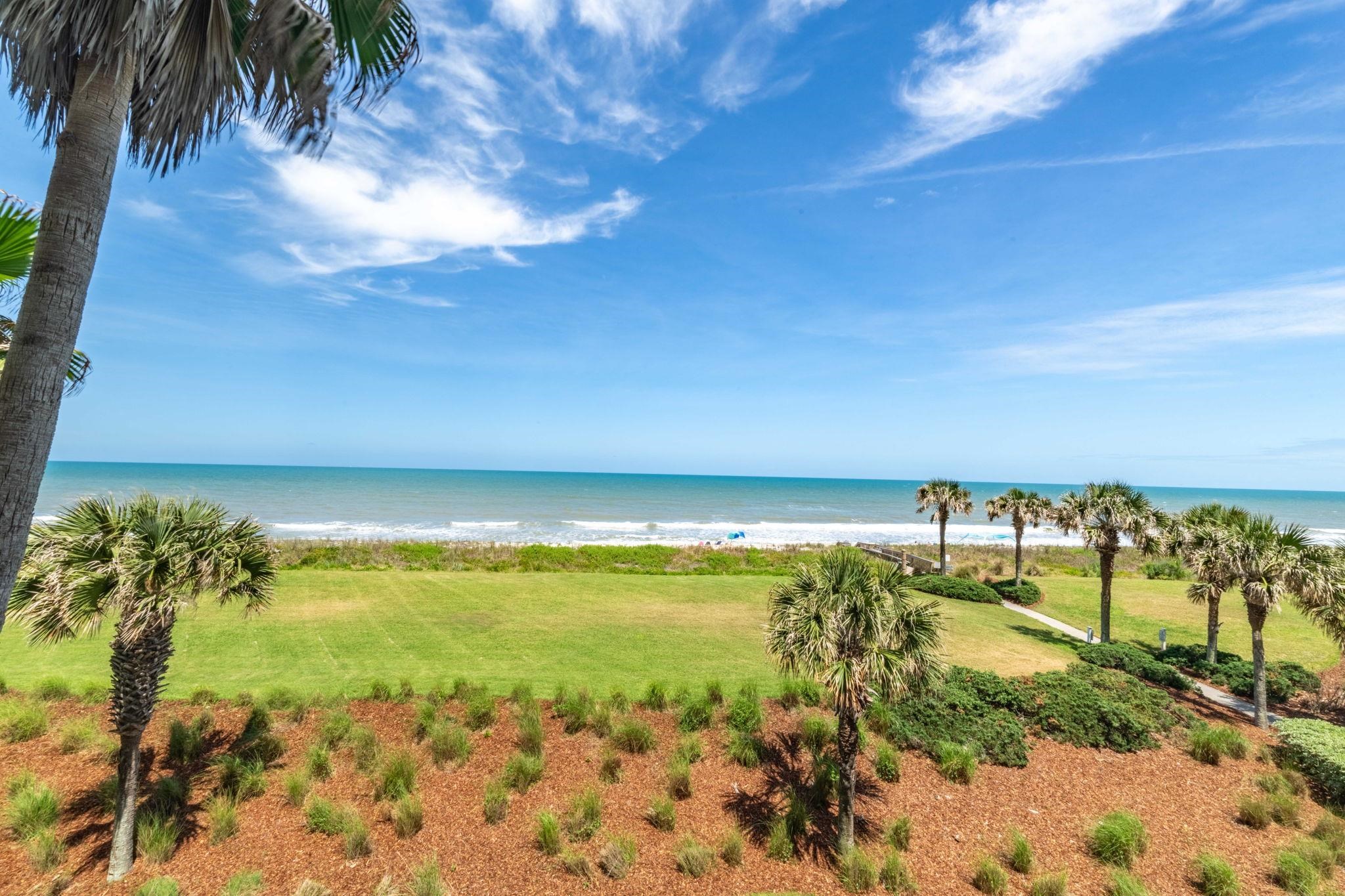 Image 33 of 56 For 700 Cinnamon Beach Way  633