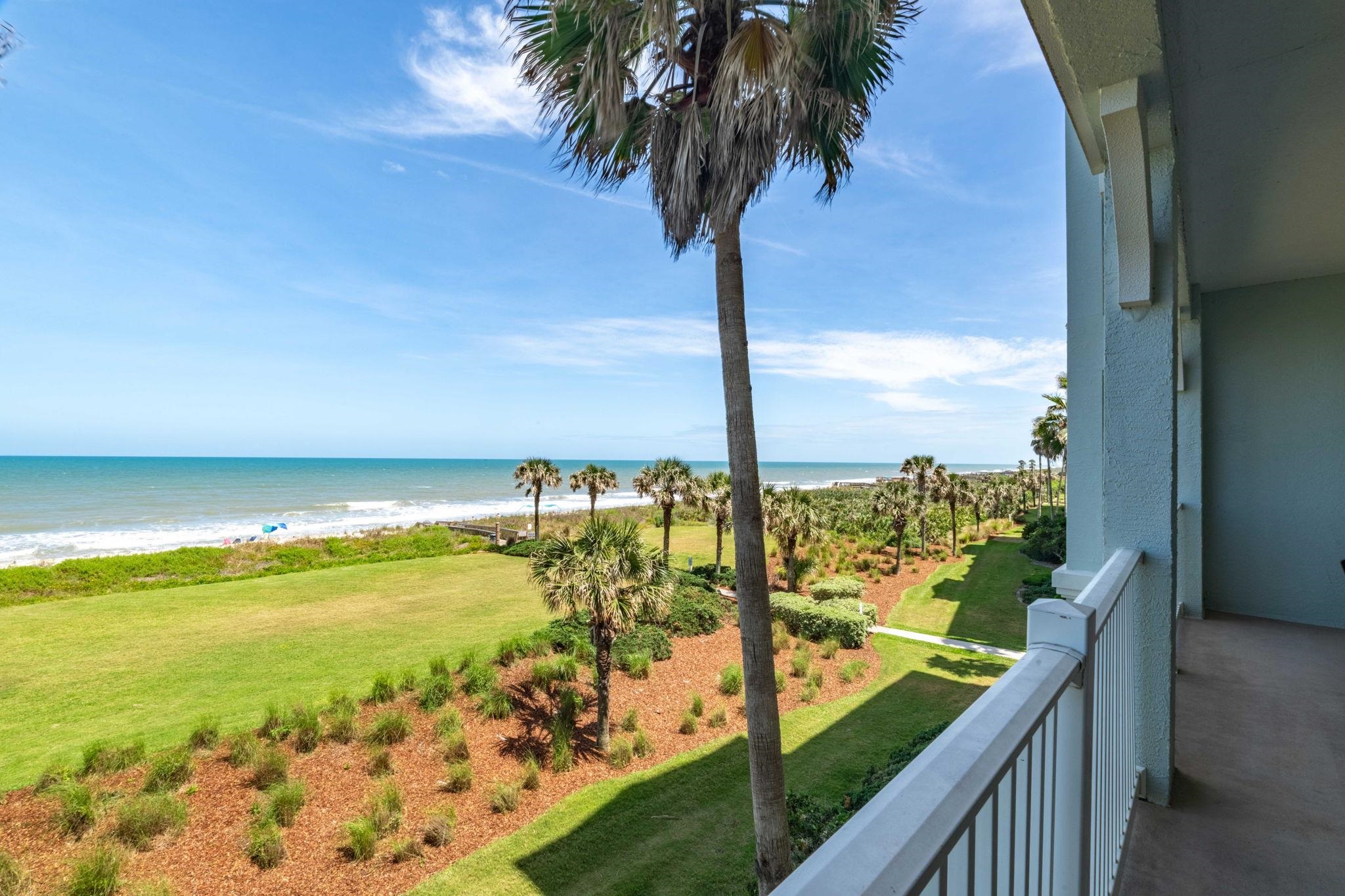 Image 34 of 56 For 700 Cinnamon Beach Way  633