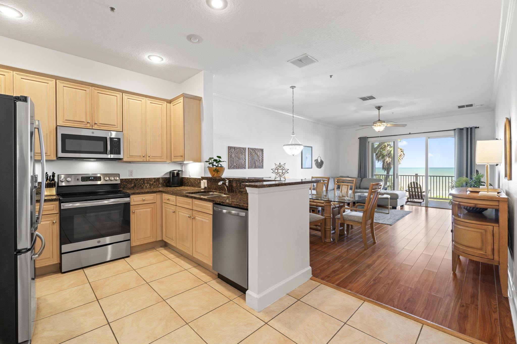 Image 6 of 56 For 700 Cinnamon Beach Way  633