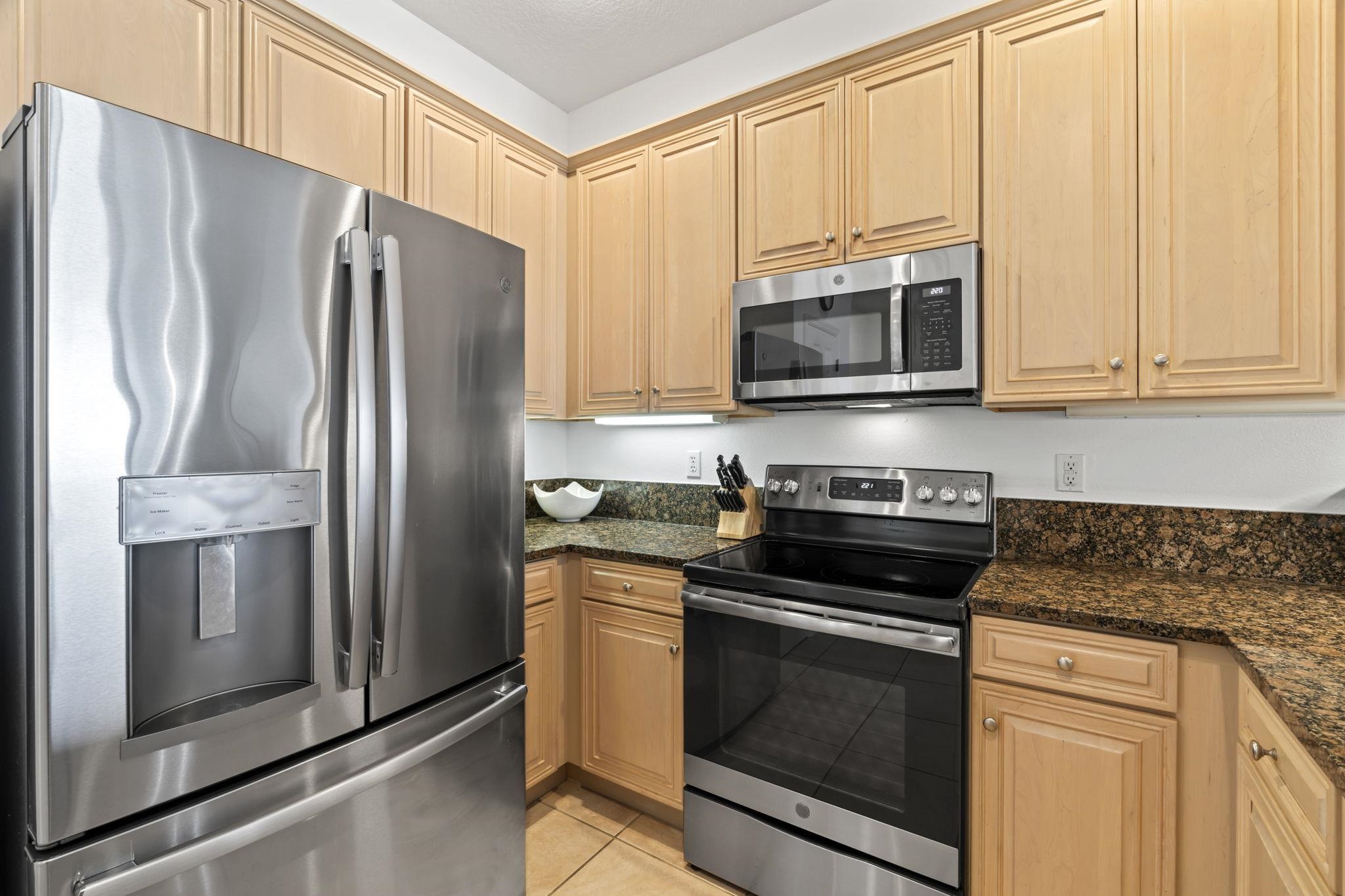 Image 8 of 56 For 700 Cinnamon Beach Way  633