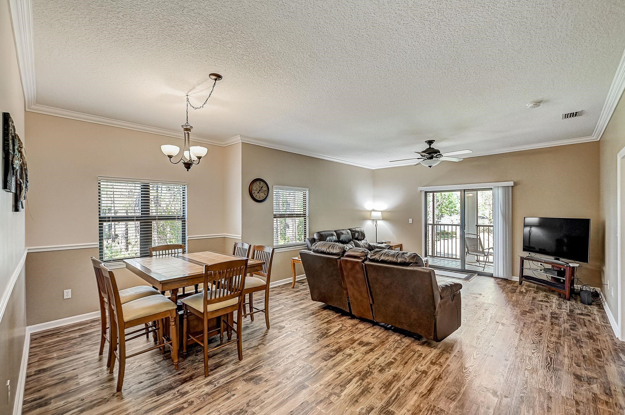 Image 12 of 47 For 112 Laurel Wood Way  202