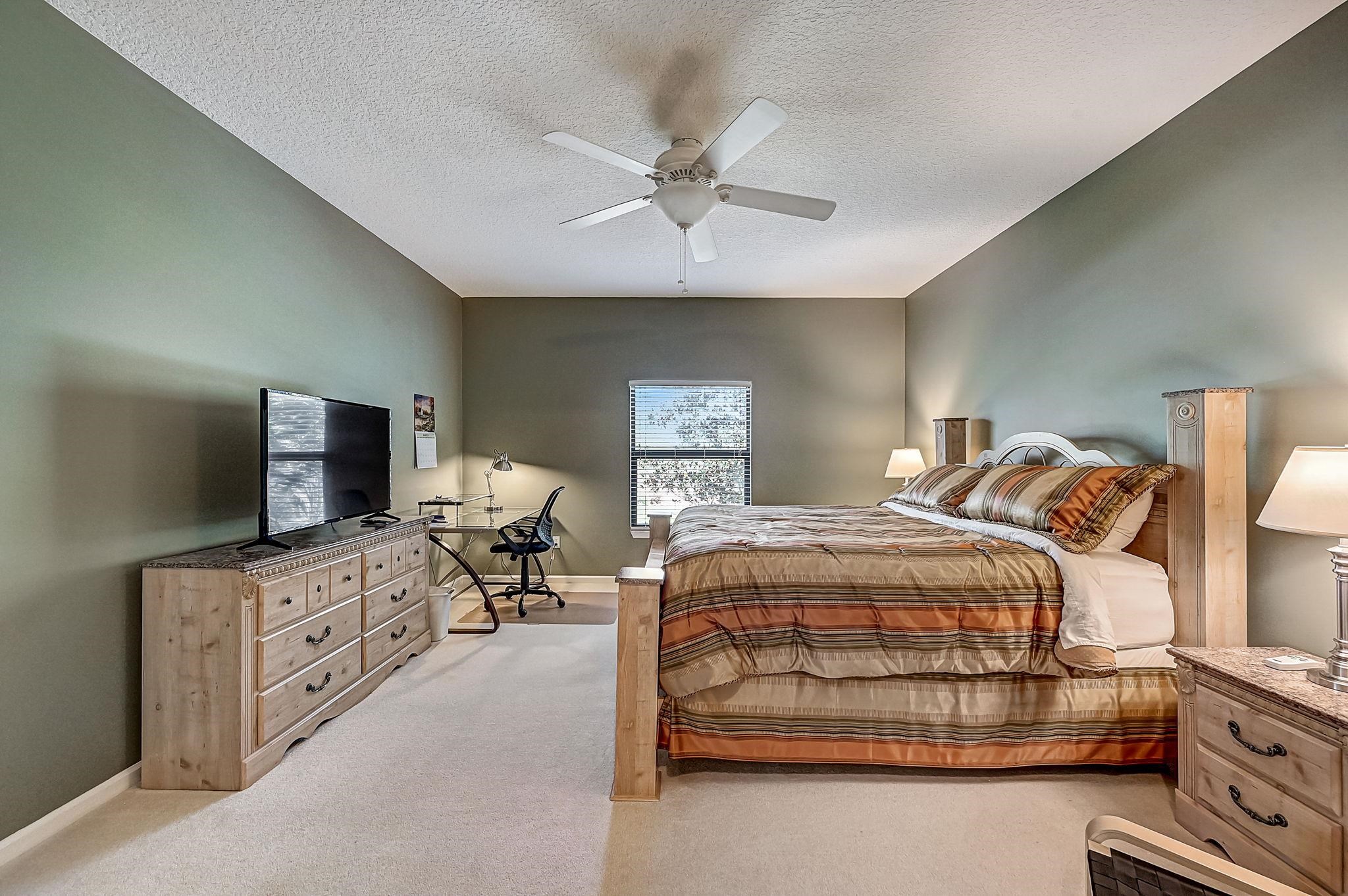 Image 20 of 47 For 112 Laurel Wood Way  202