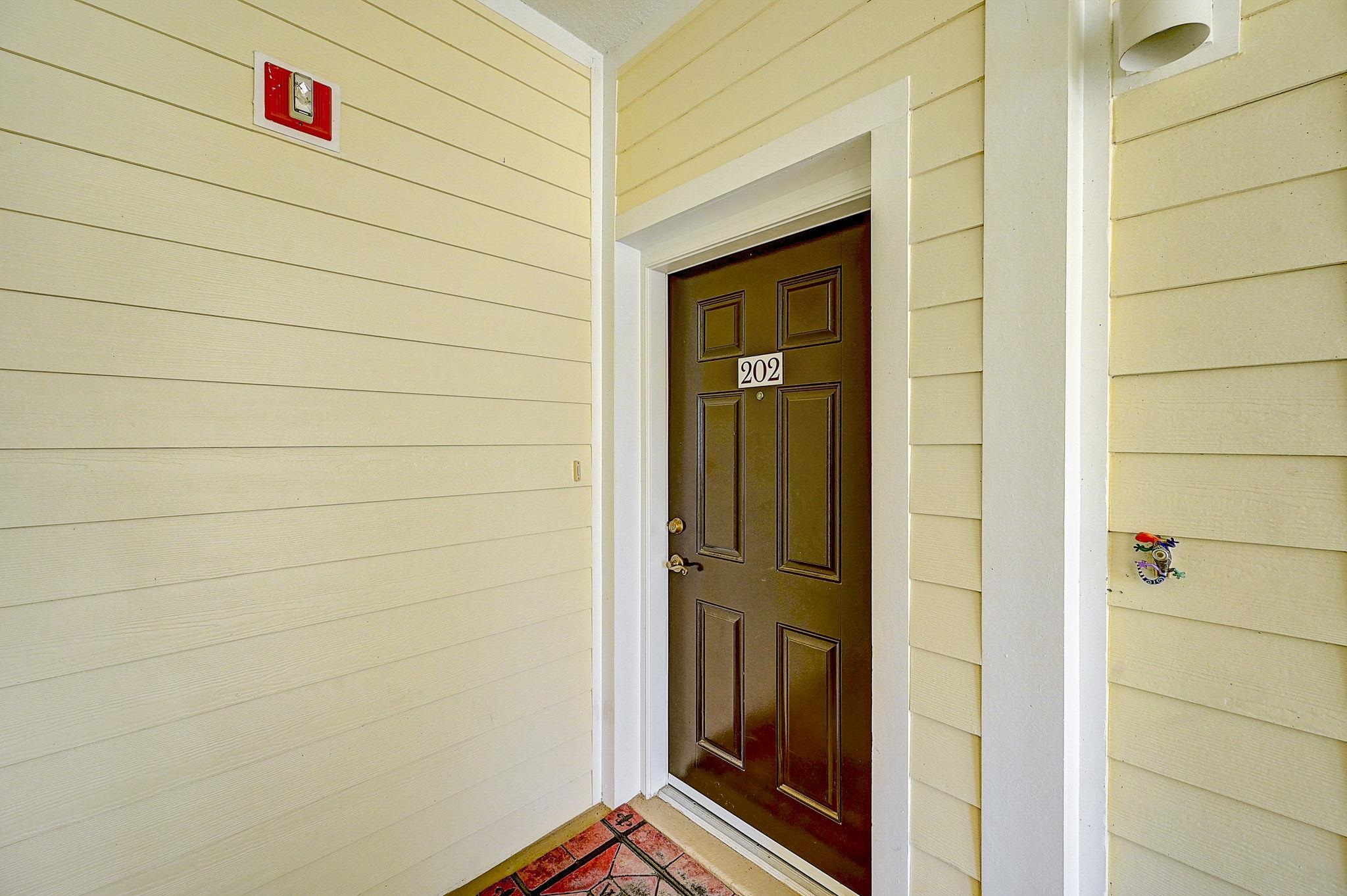 Image 4 of 47 For 112 Laurel Wood Way  202