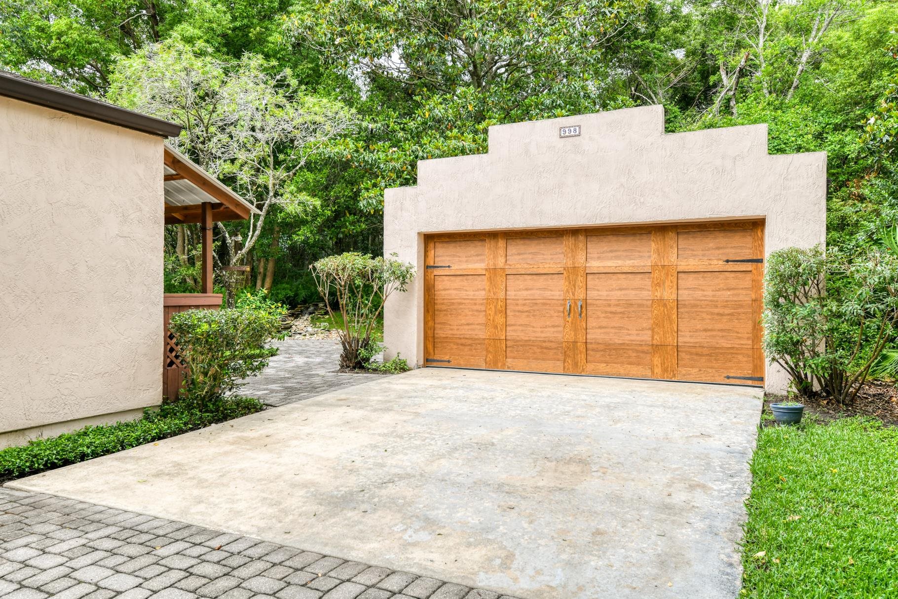 Image 38 of 50 For 998 Aragon Ave.