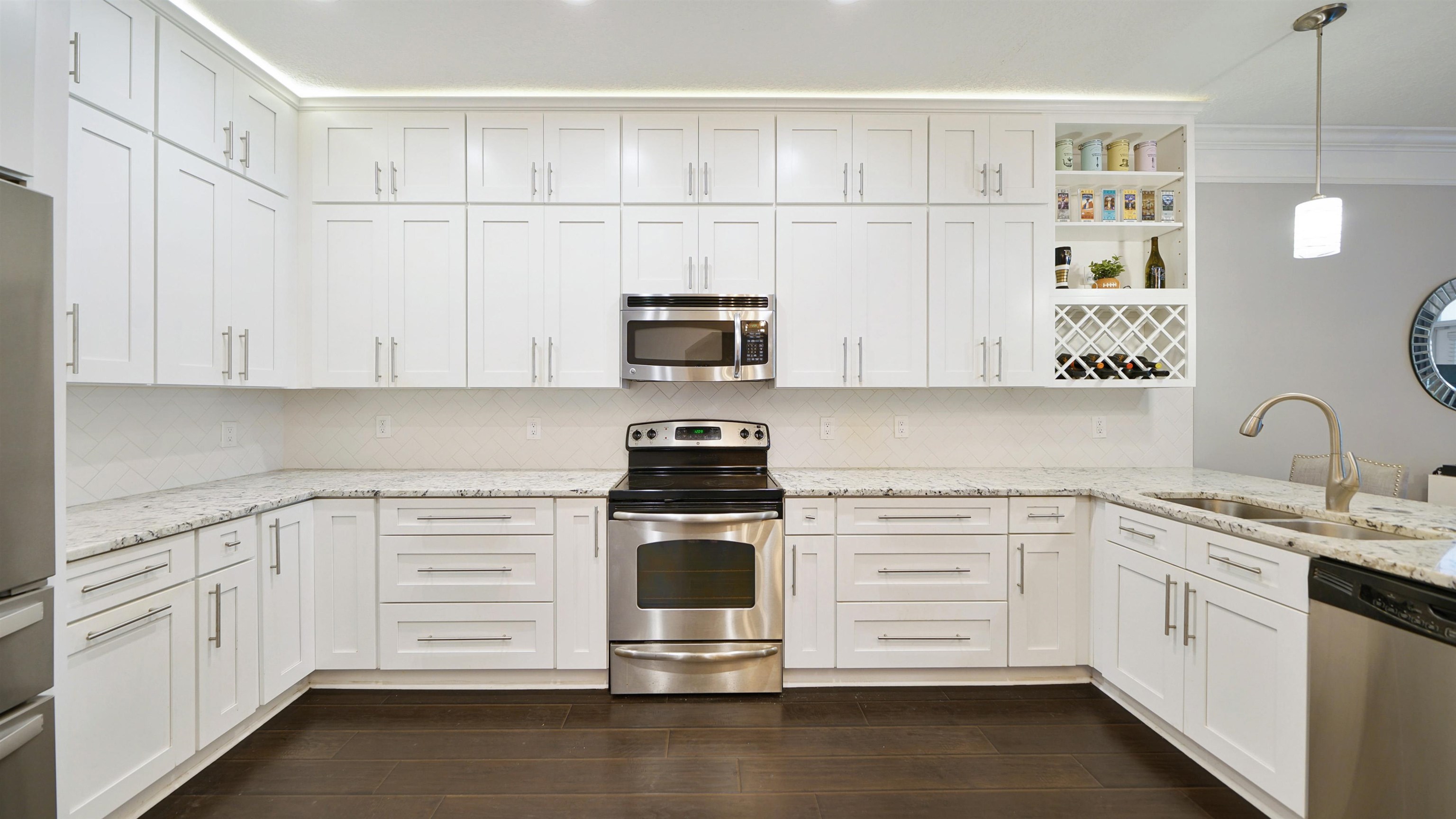 Image 11 of 56 For 9823 Tapestry Park Cir  116