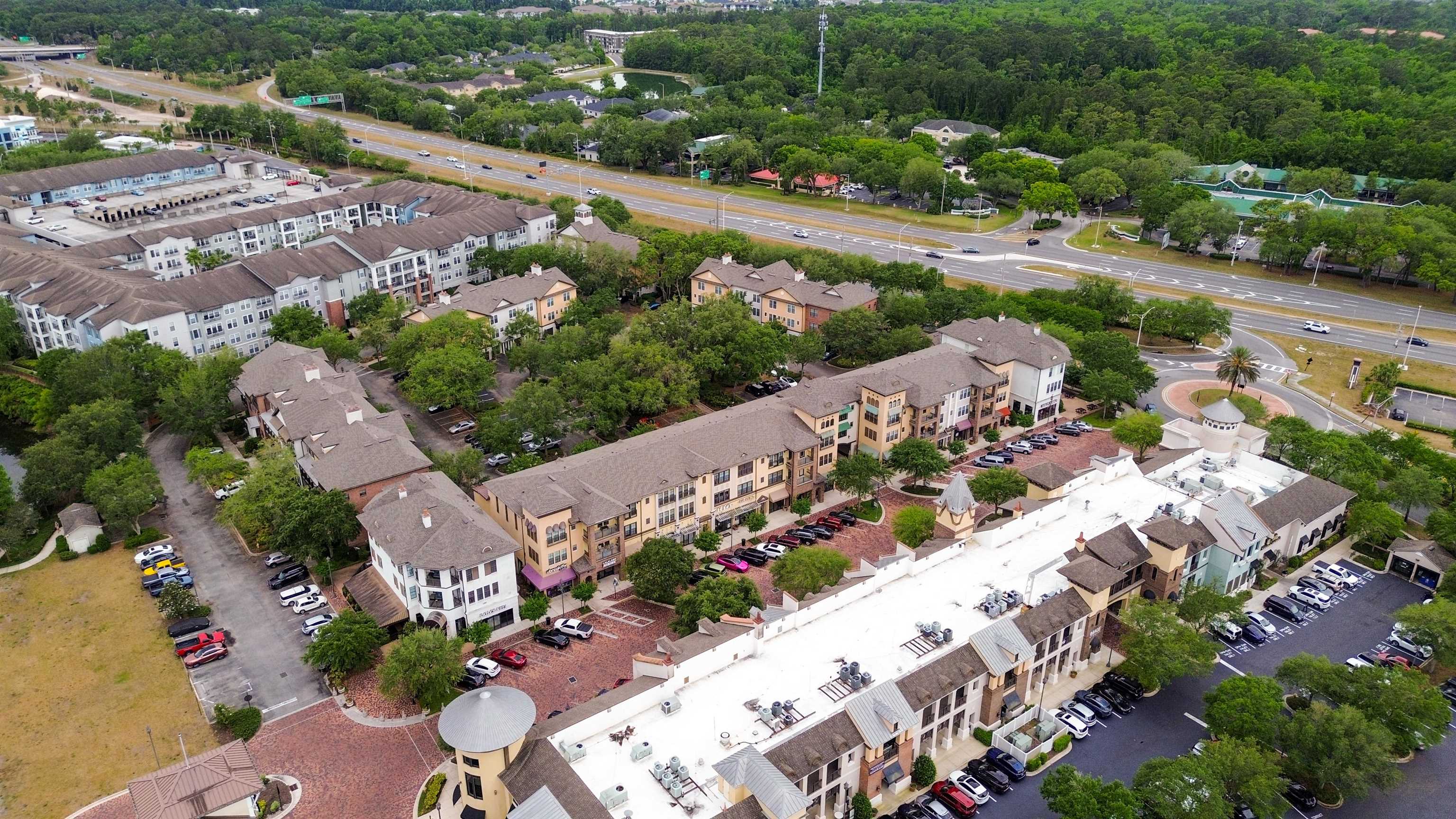 Image 46 of 56 For 9823 Tapestry Park Cir  116