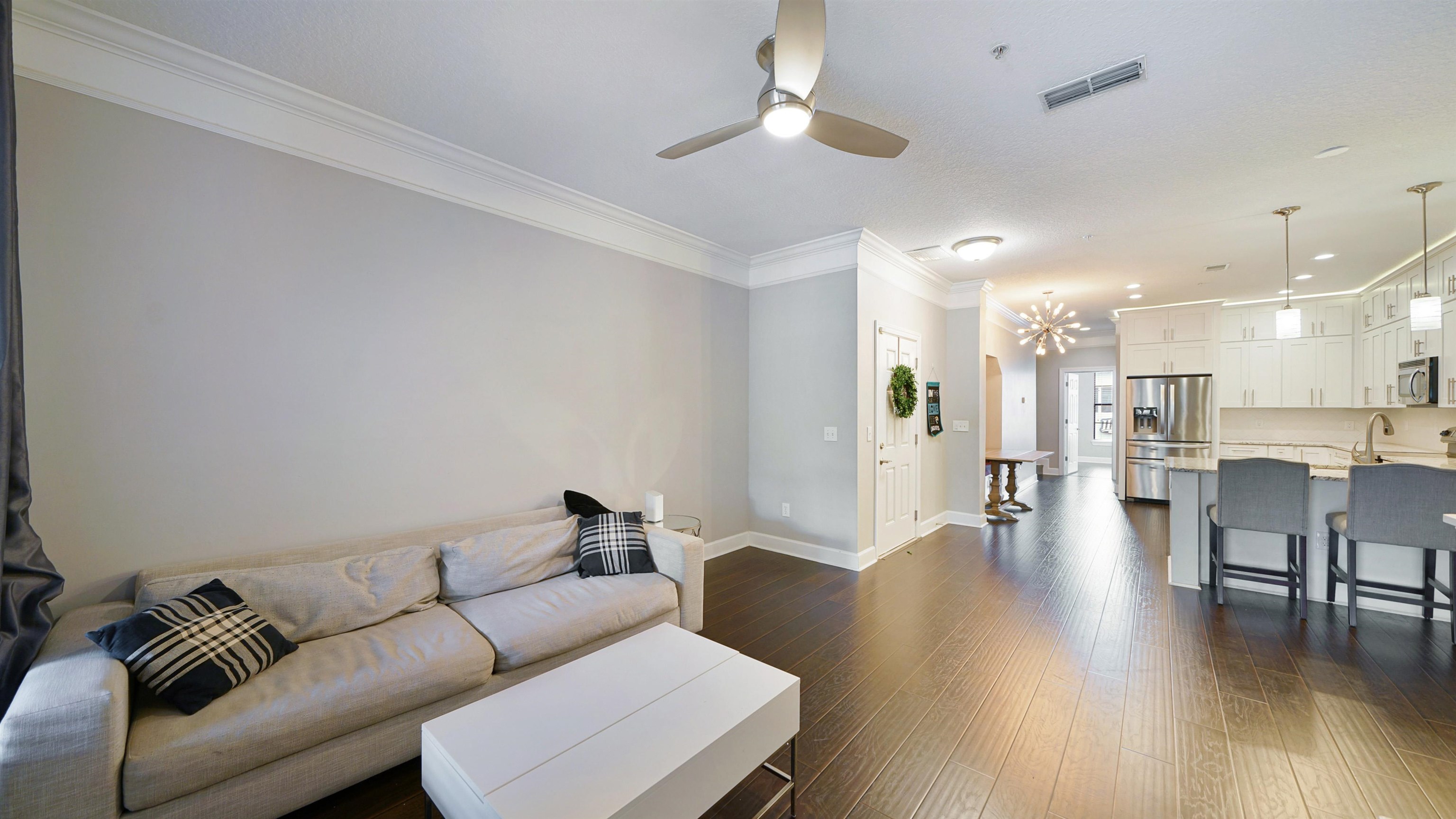 Image 8 of 56 For 9823 Tapestry Park Cir  116