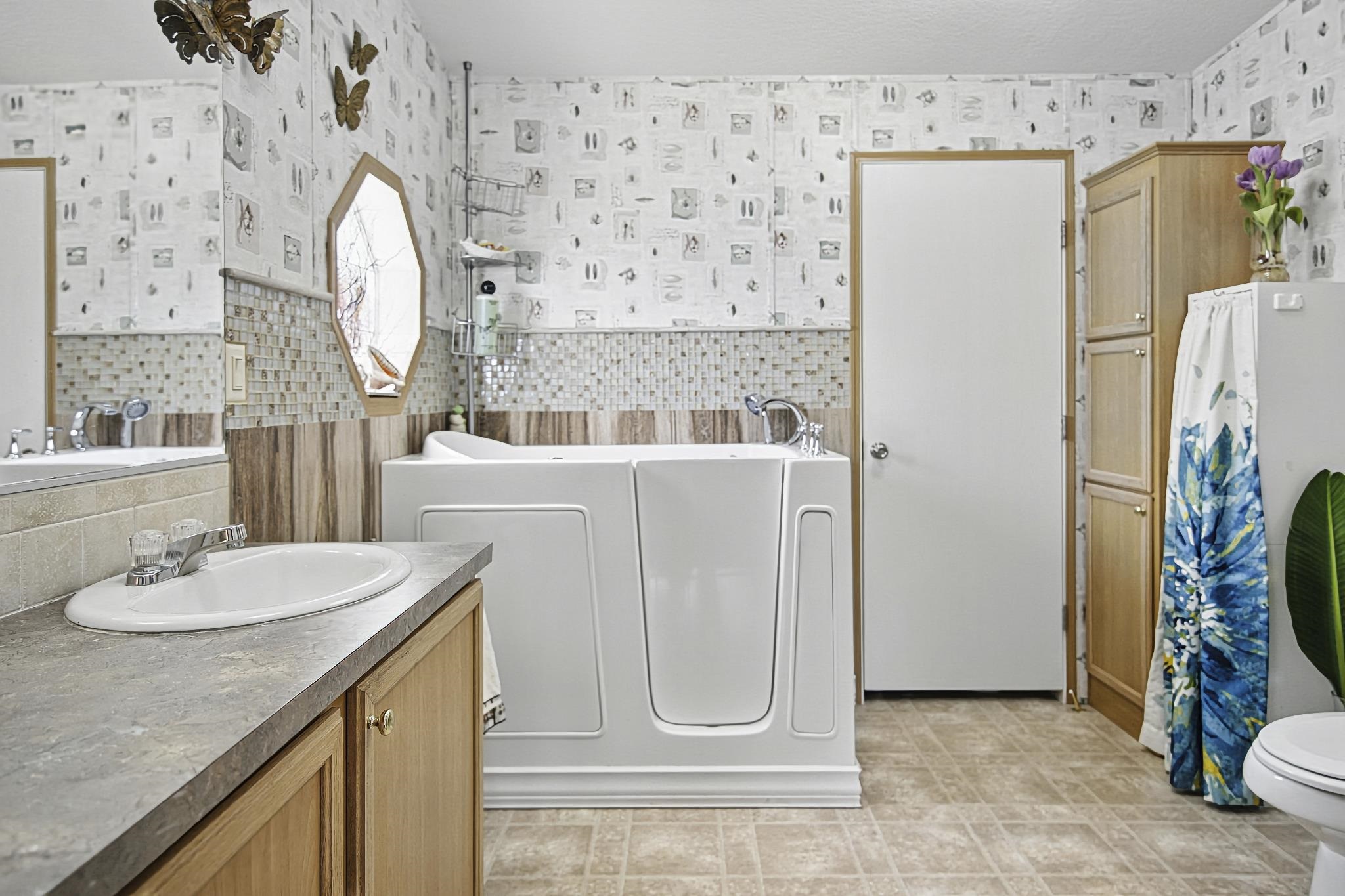 Image 17 of 51 For 2257 Whippoorwill Drive
