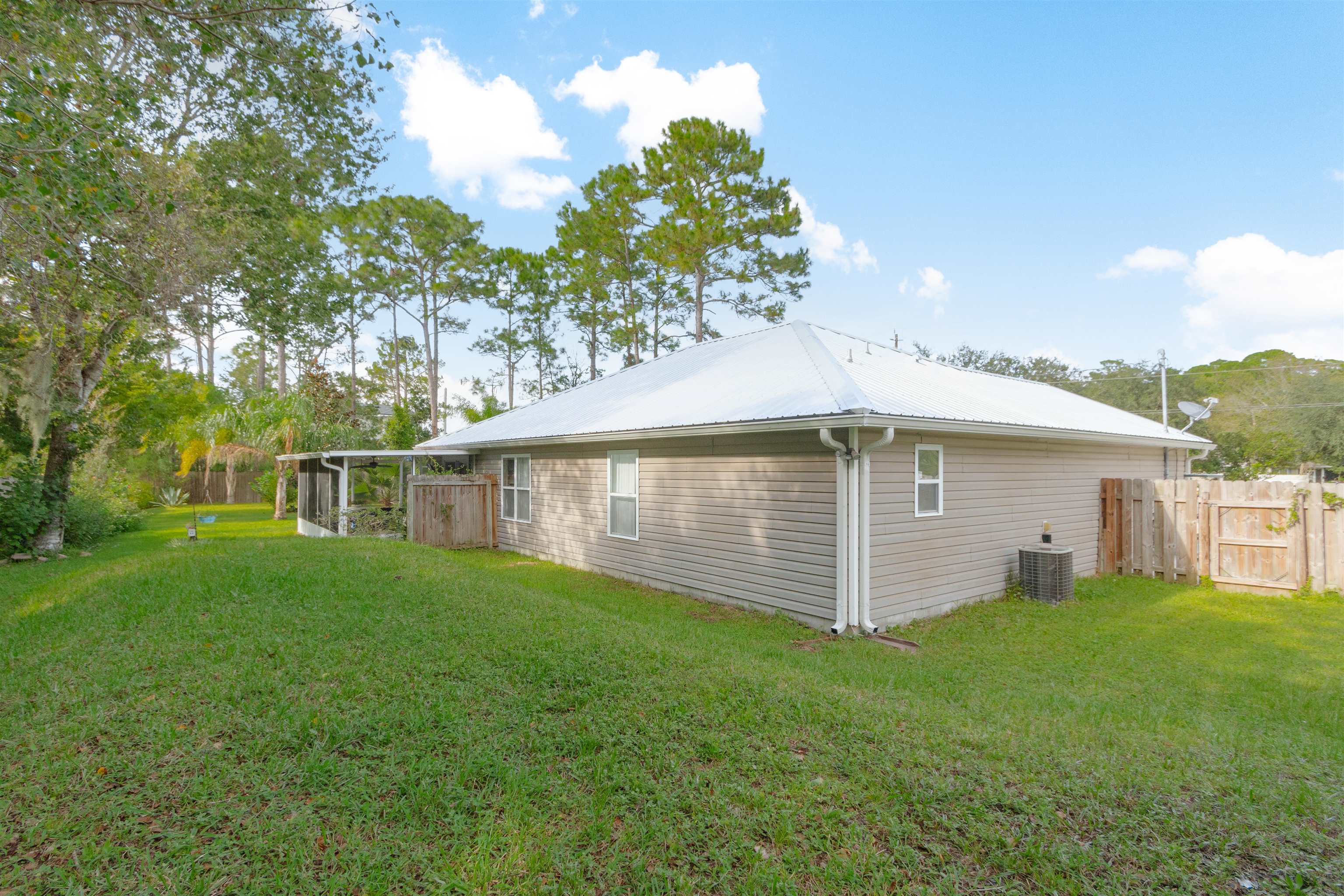 Image 41 of 54 For 1193 Four Mile Rd