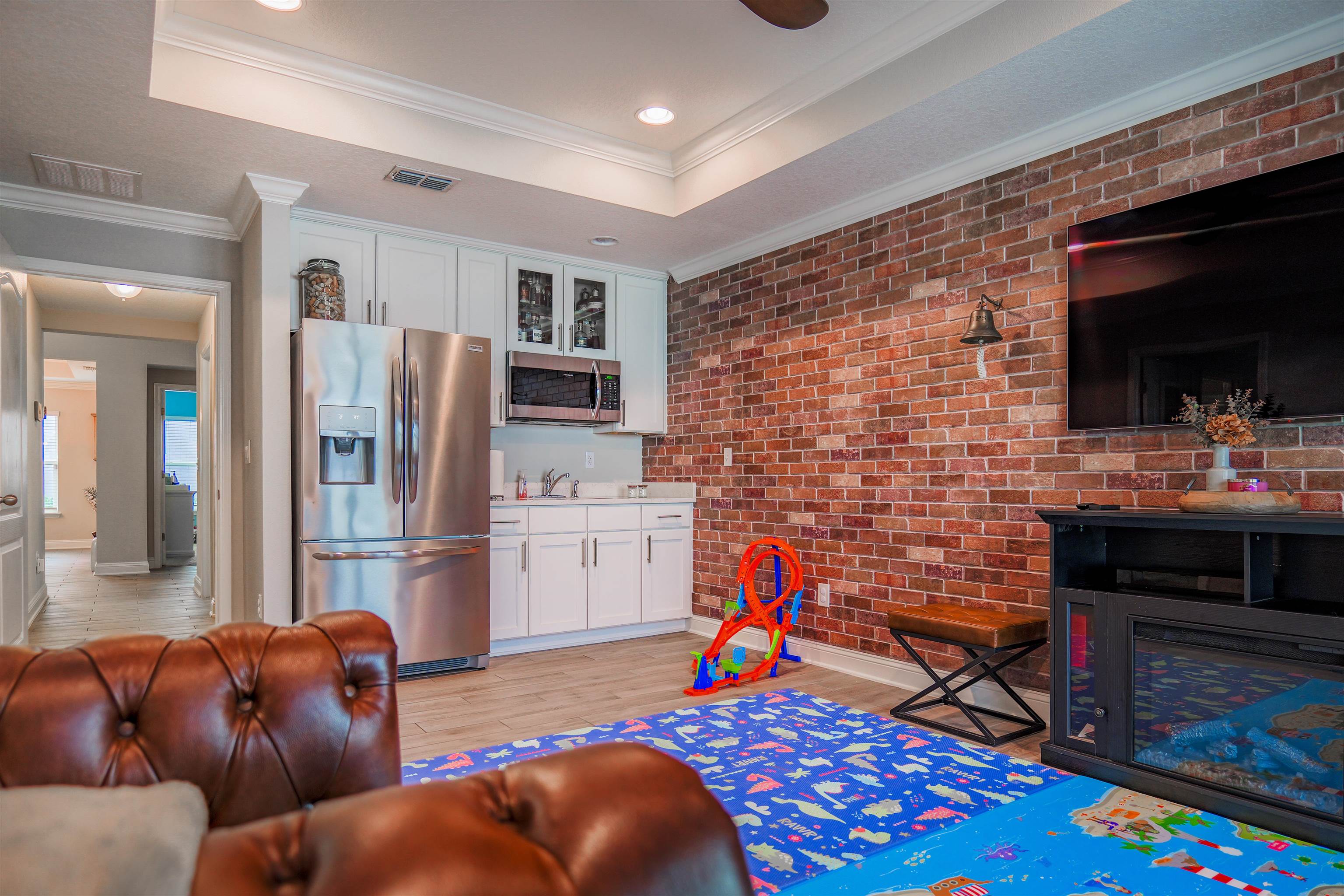 Image 12 of 31 For 310 Cedarstone Way