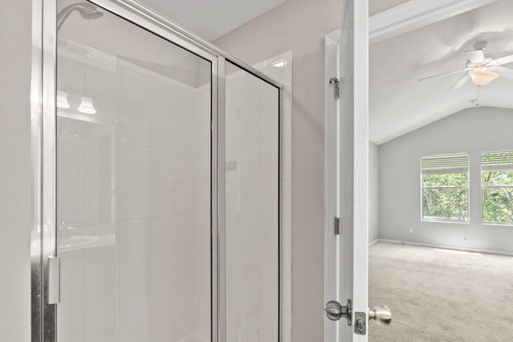 Image 35 of 60 For 117 Mission Cove Cir