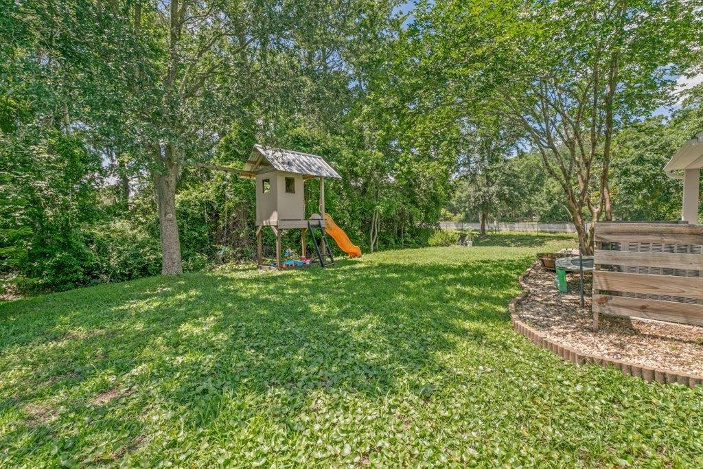 Image 43 of 60 For 117 Mission Cove Cir