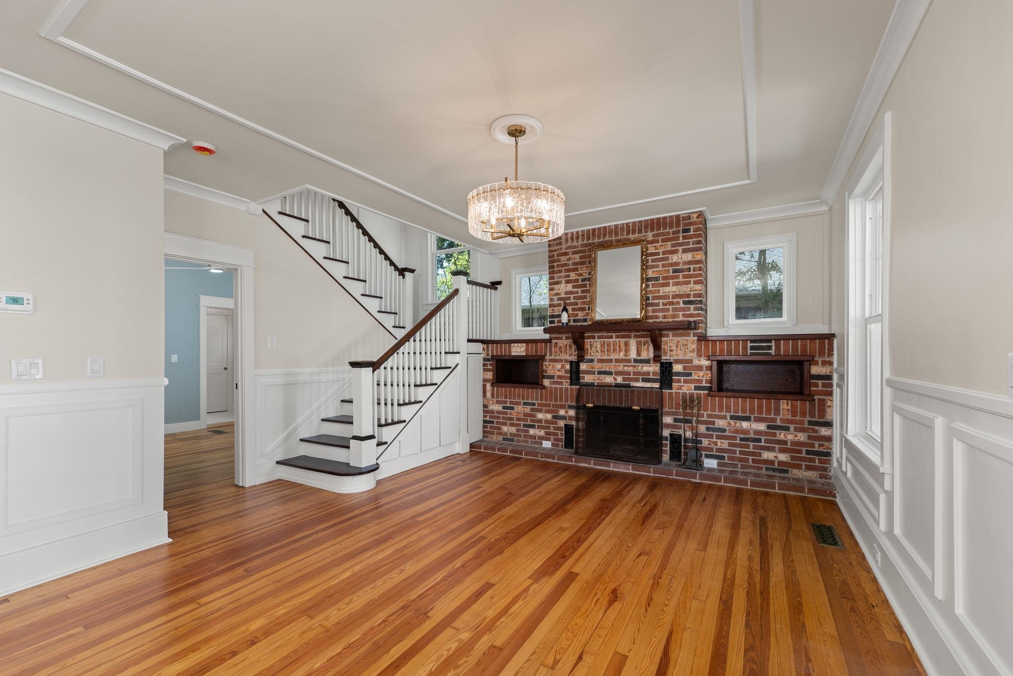 Image 9 of 57 For 142 Washington St