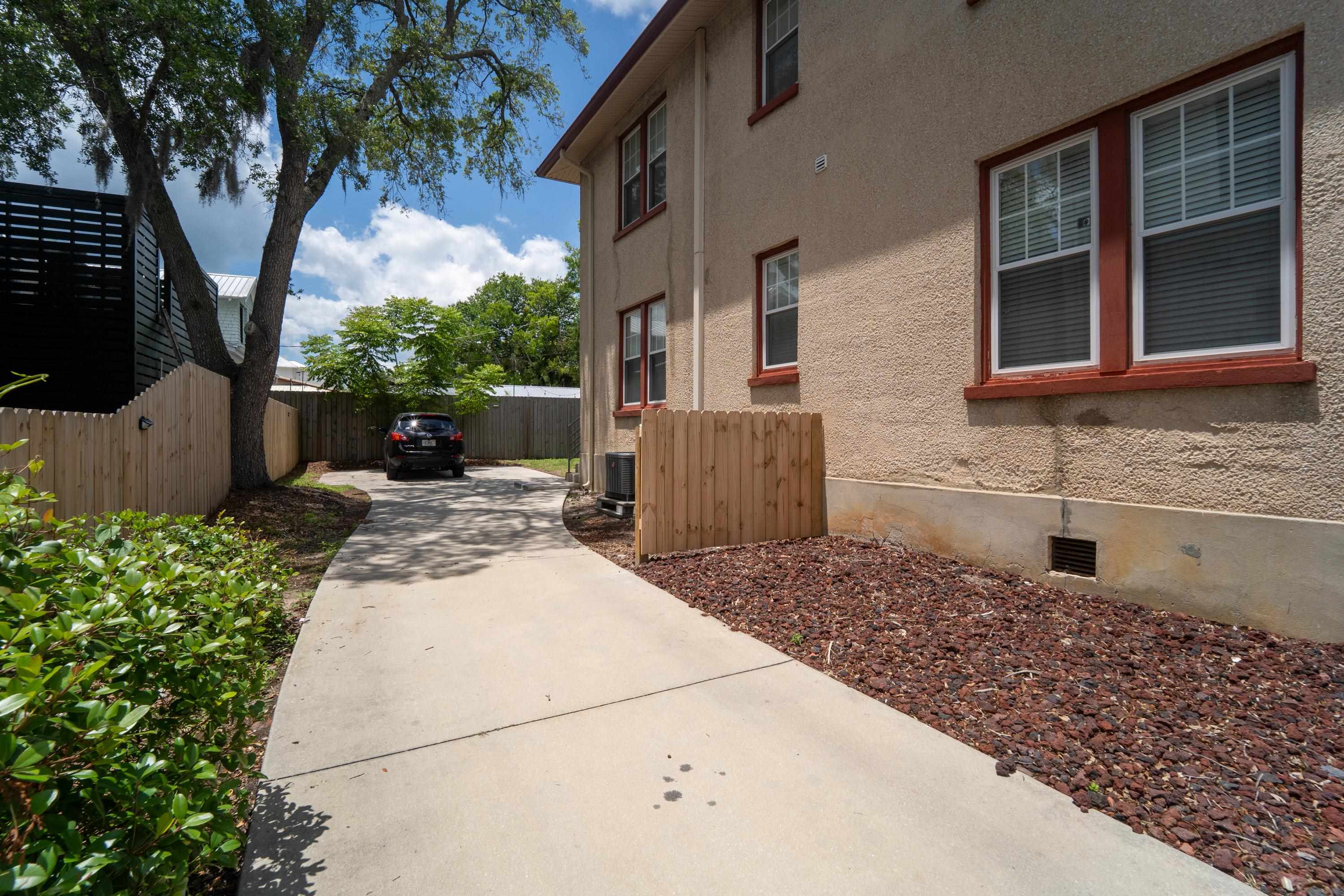 Image 7 of 39 For 78 Riberia St