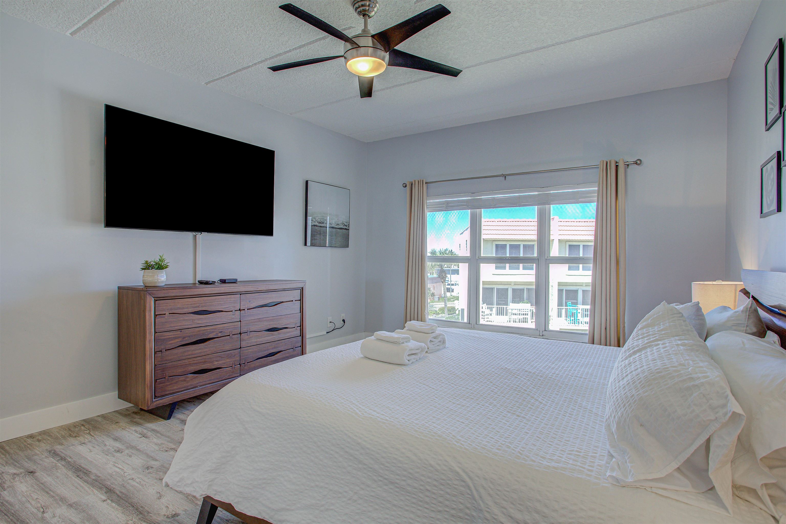 Image 19 of 29 For 390 A1a Beach Blvd  43