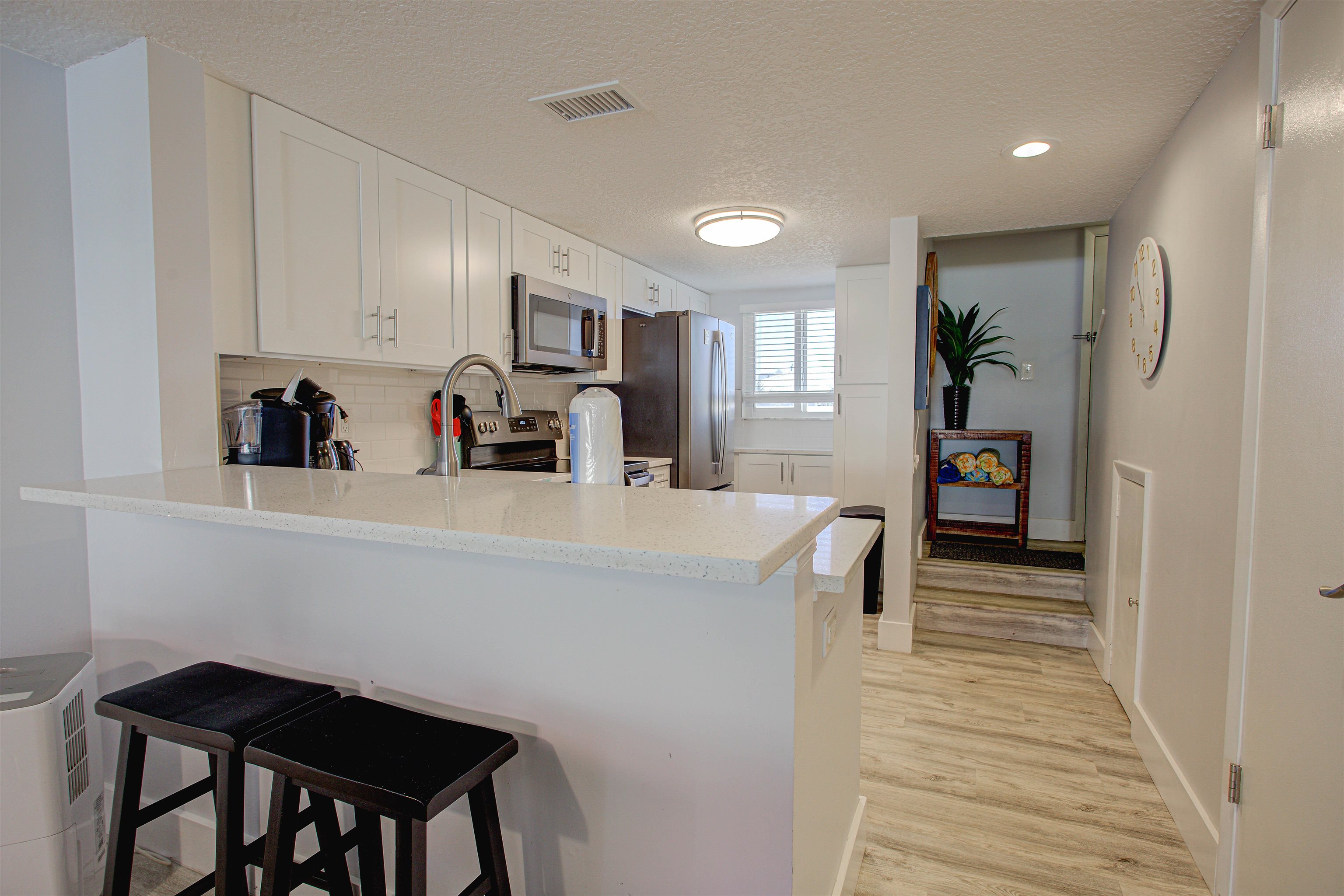 Image 7 of 29 For 390 A1a Beach Blvd  43