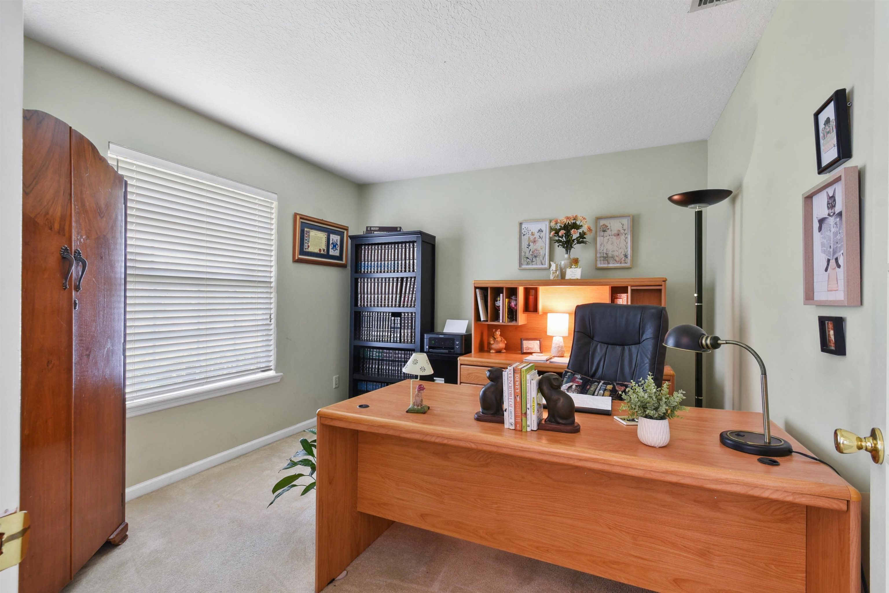 Image 11 of 36 For 5586 Loon Lake Ct