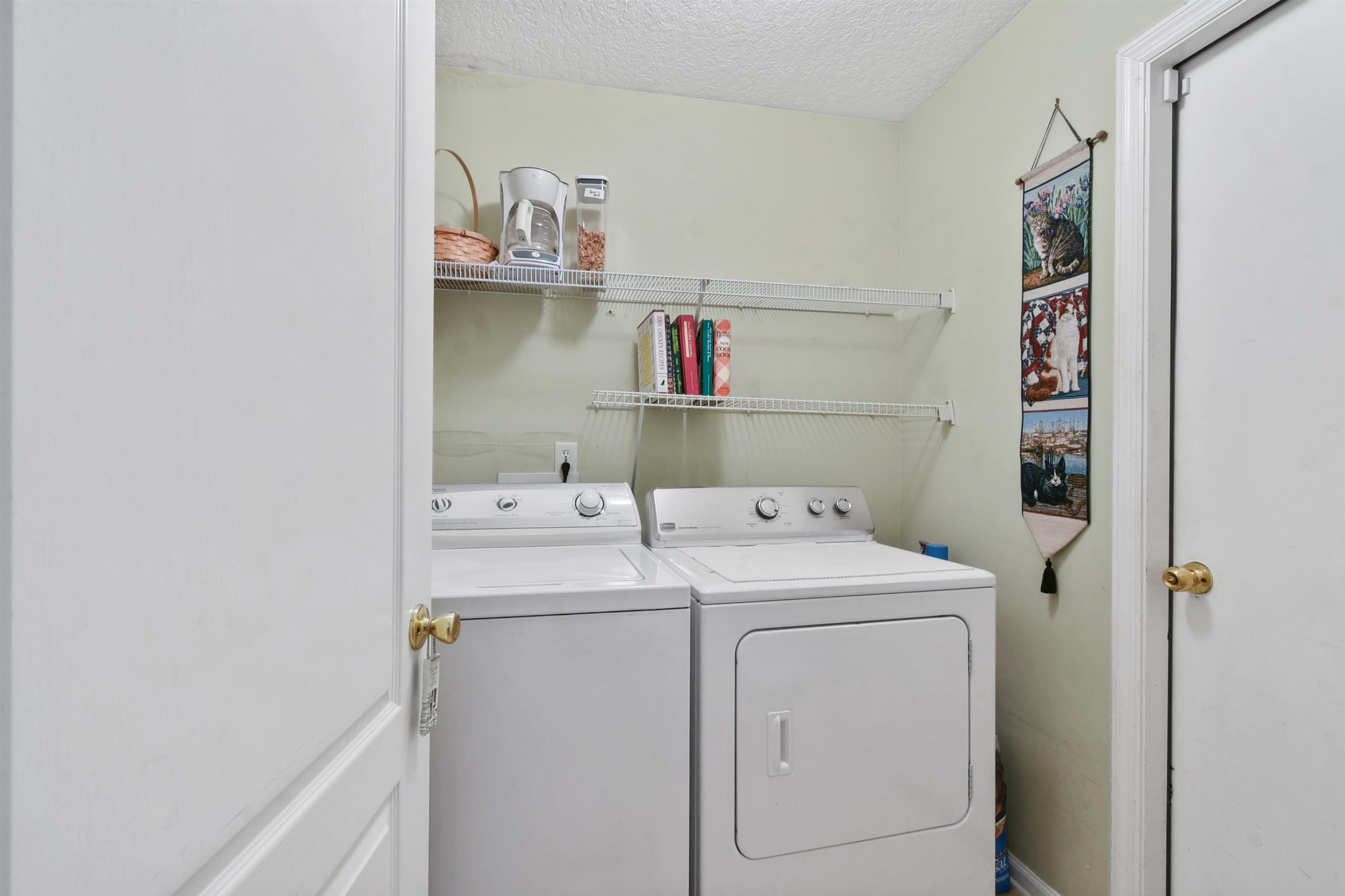 Image 26 of 36 For 5586 Loon Lake Ct